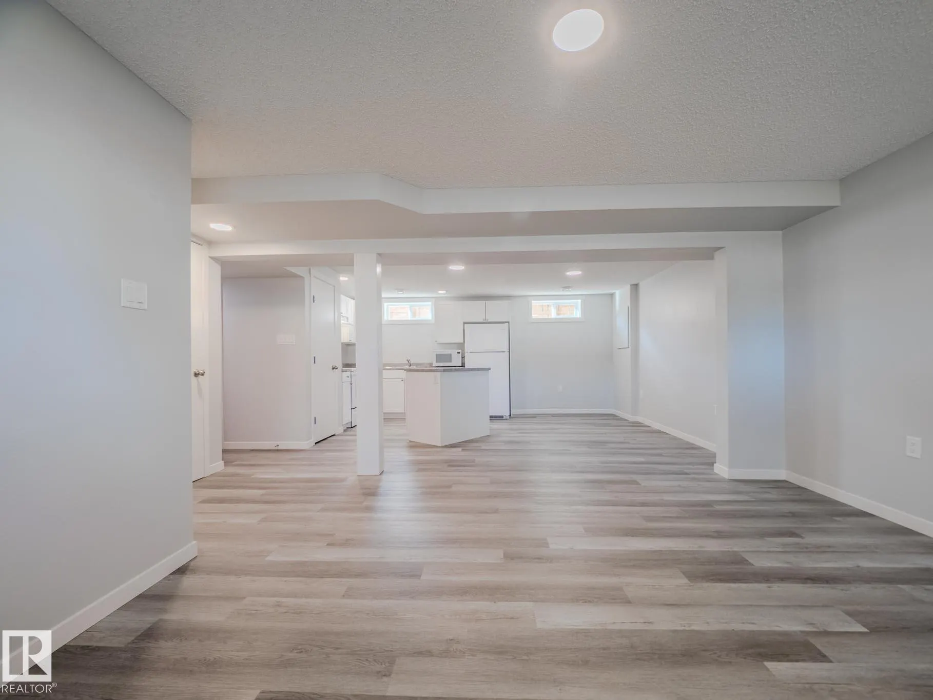 11 Falcon Crescent