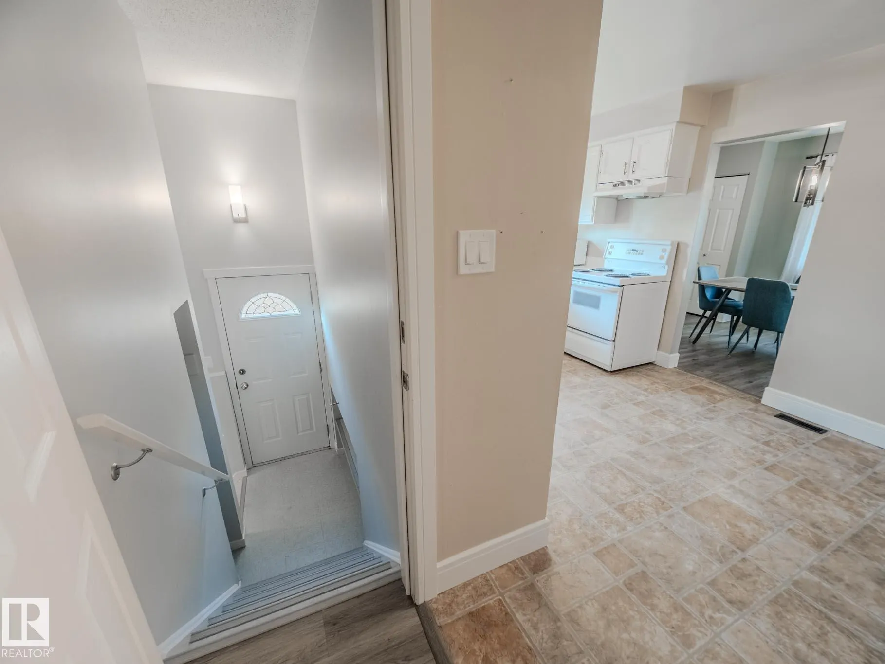 11 Falcon Crescent