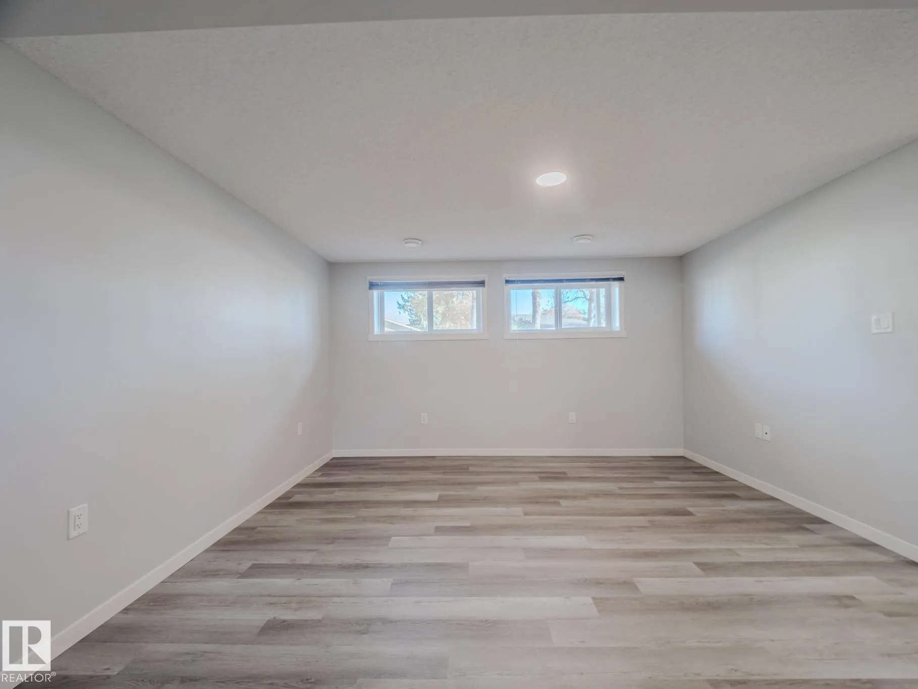 11 Falcon Crescent