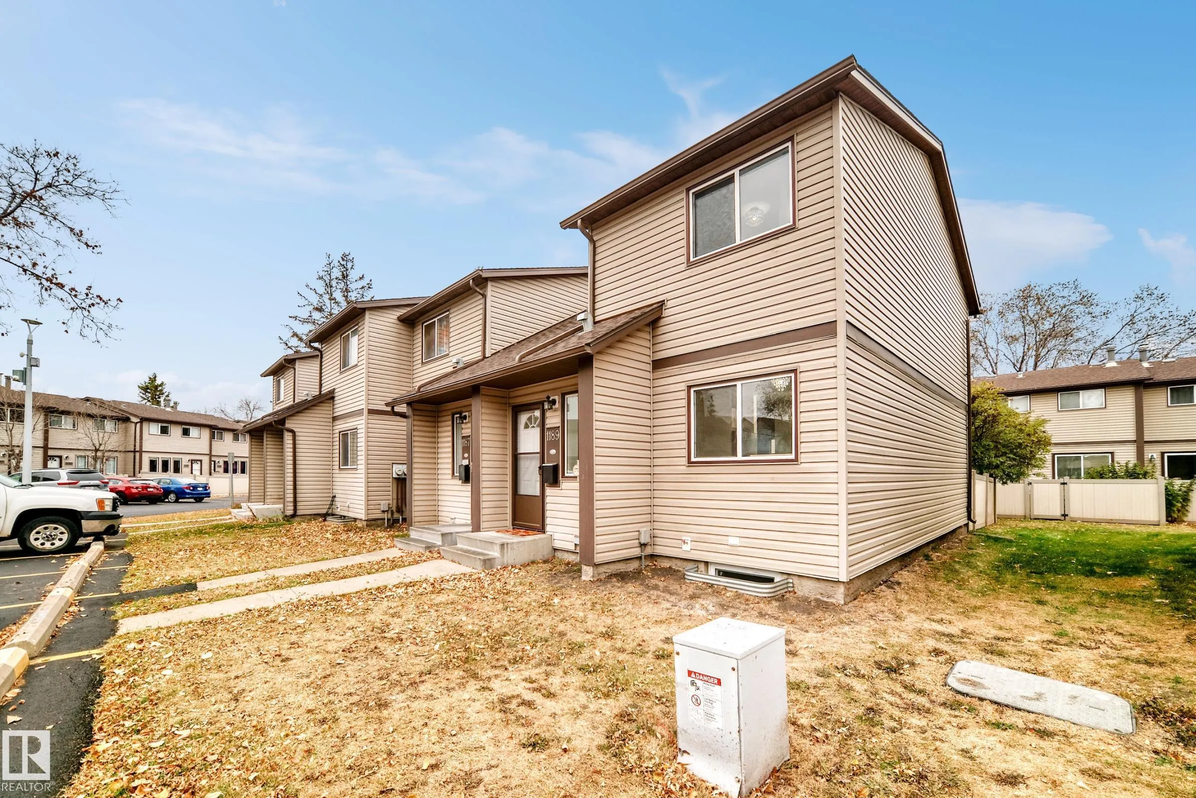 1189 HOOKE Road