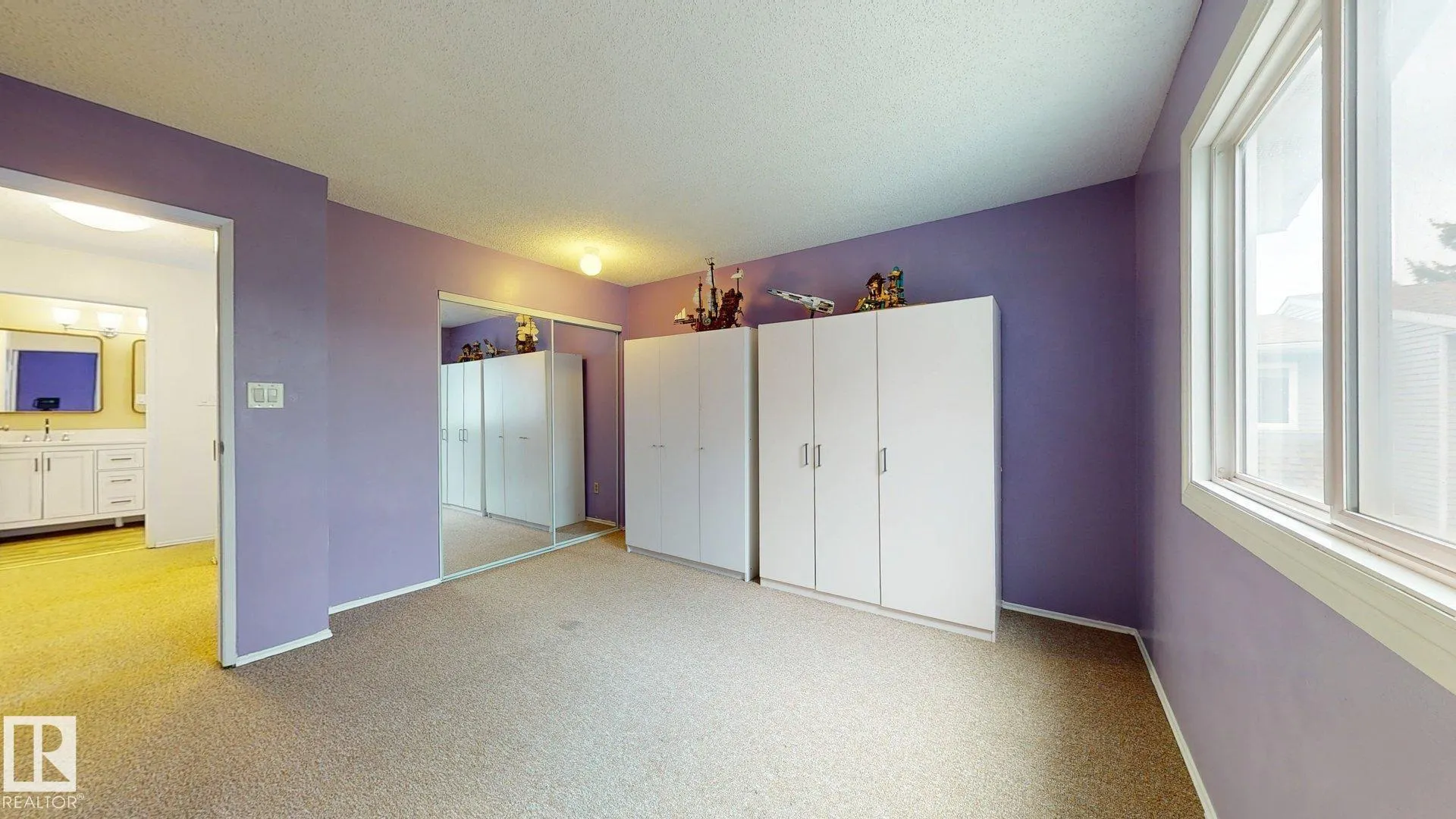 4403 RIVERBEND Road