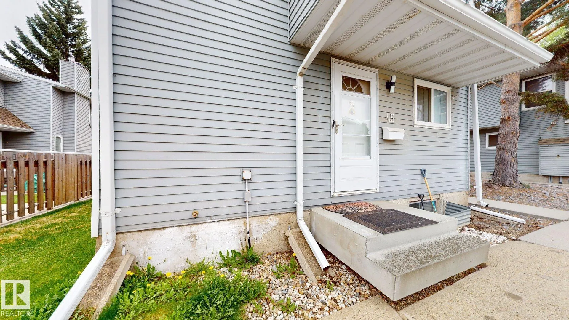 4403 RIVERBEND Road