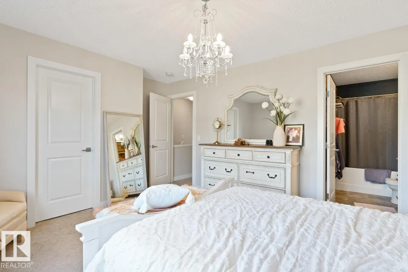 165 CY BECKER Boulevard