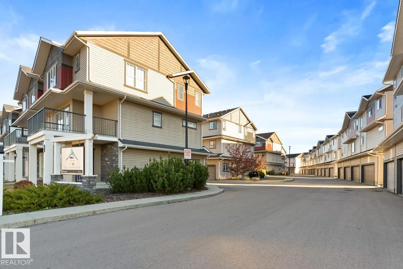 165 CY BECKER Boulevard