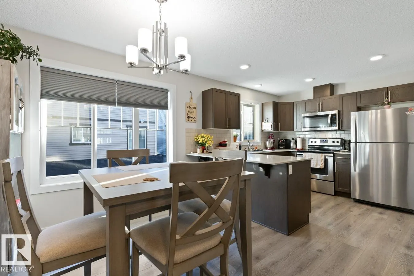 165 CY BECKER Boulevard