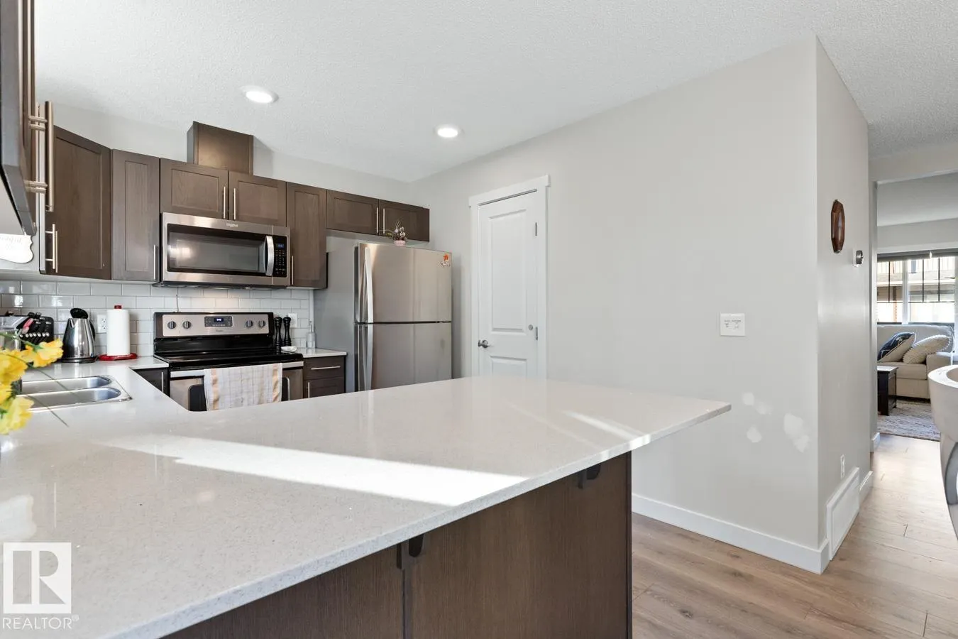 165 CY BECKER Boulevard