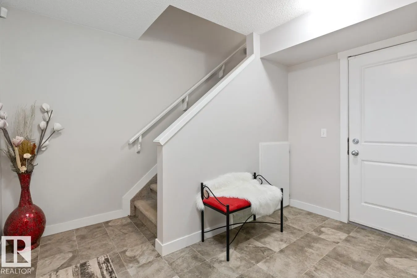 165 CY BECKER Boulevard