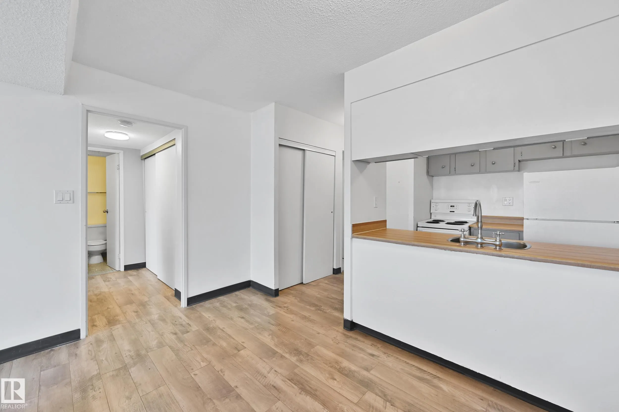 10160 114 Street