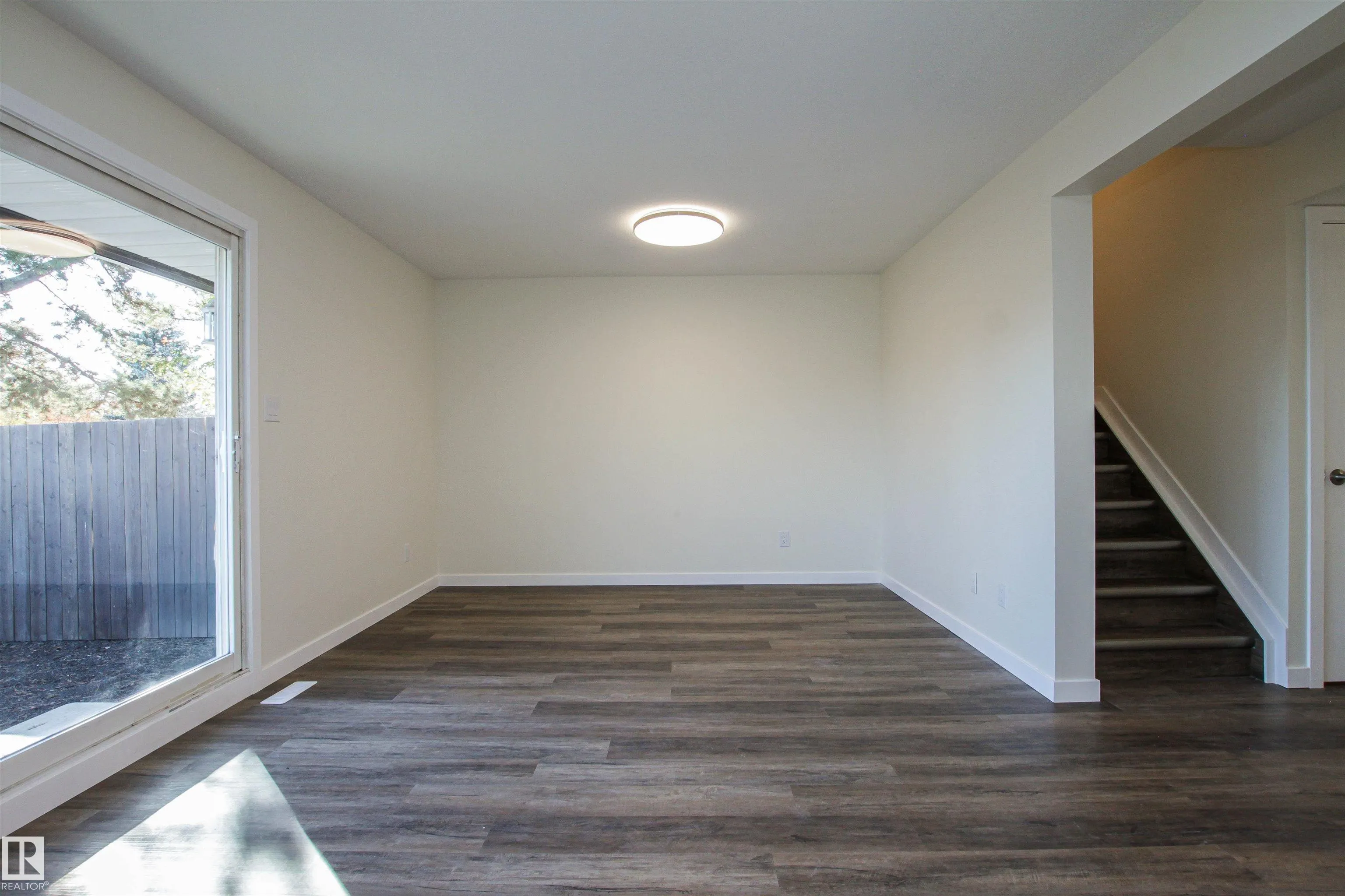 6420 180 Street