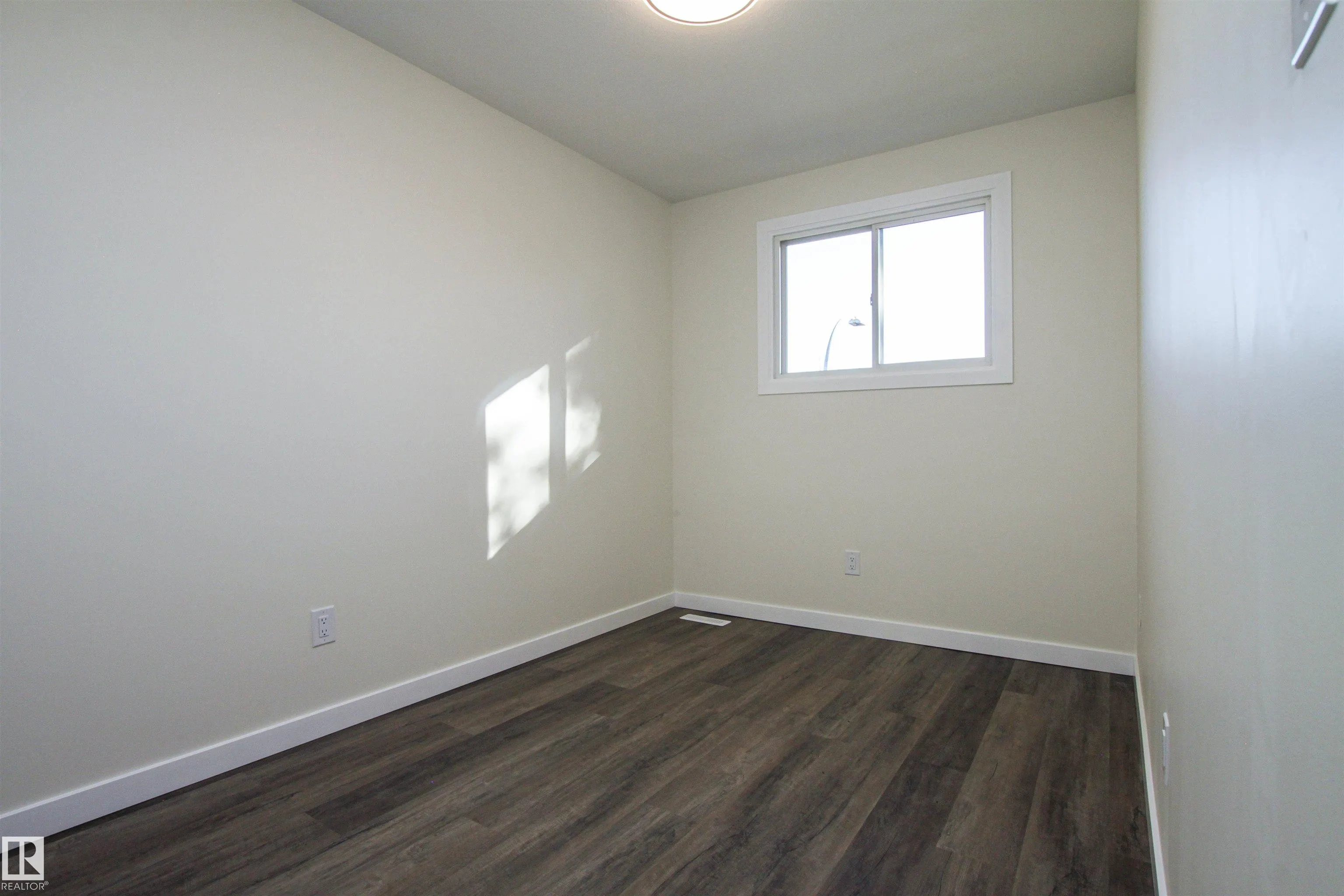 6420 180 Street