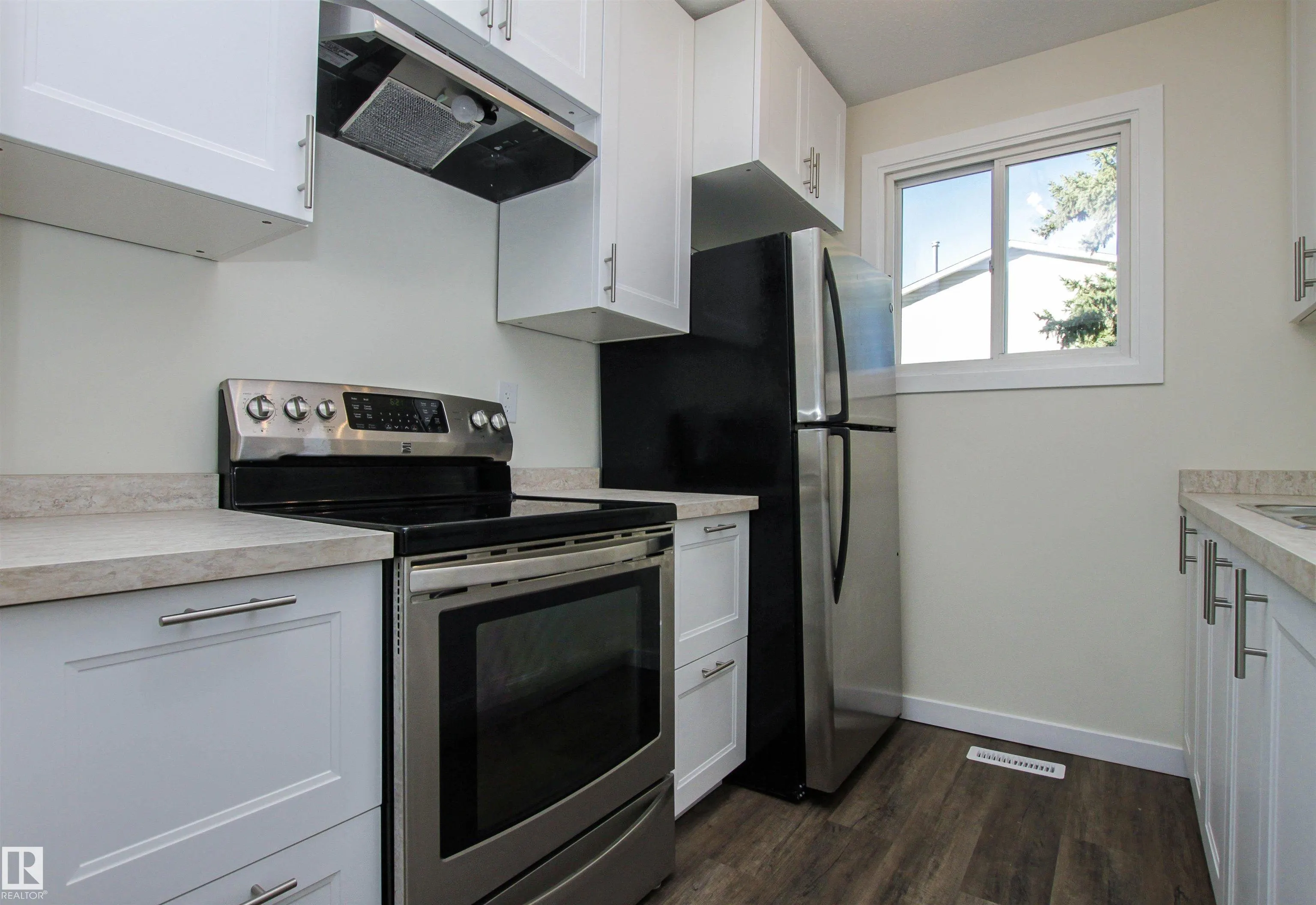 6420 180 Street