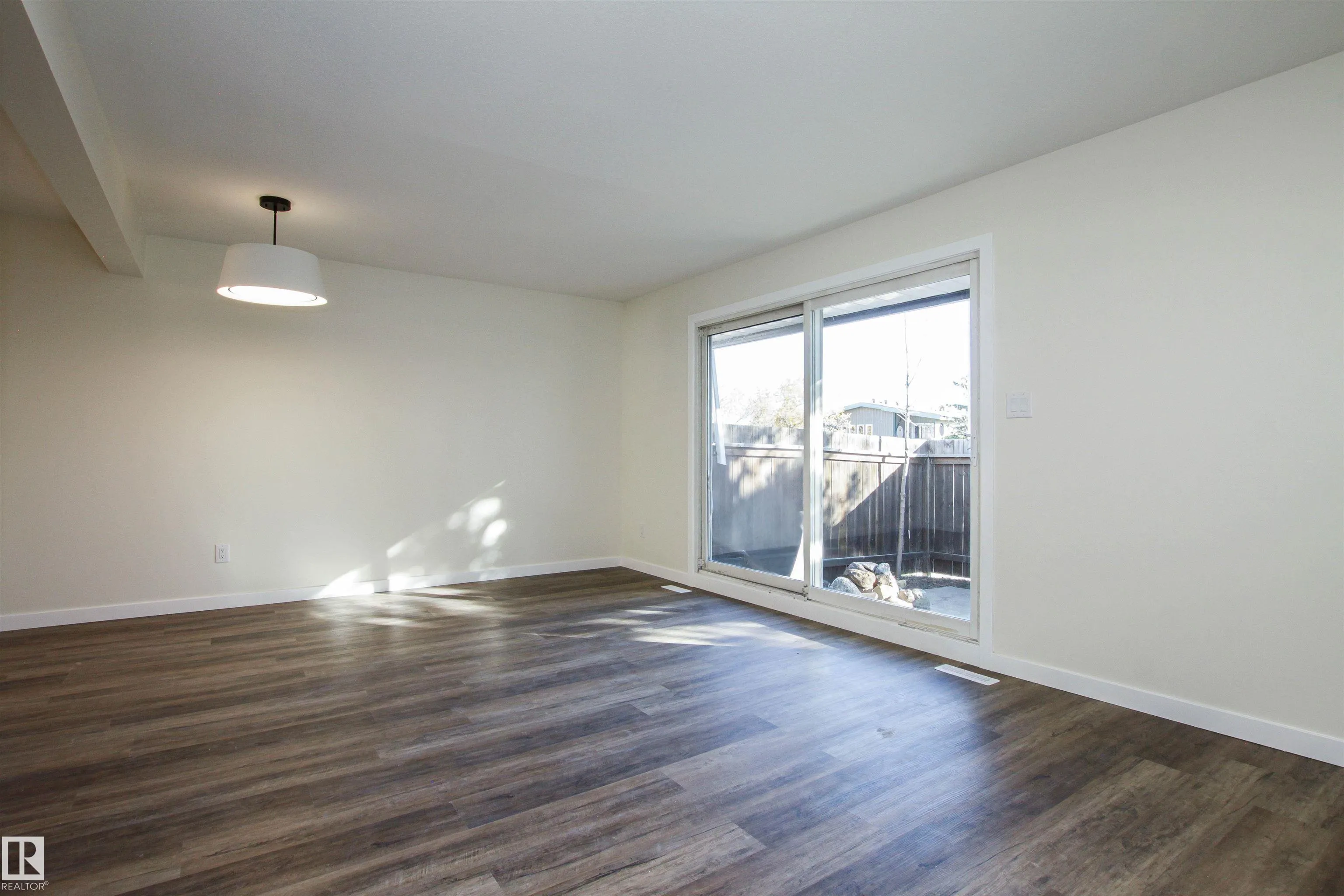 6420 180 Street