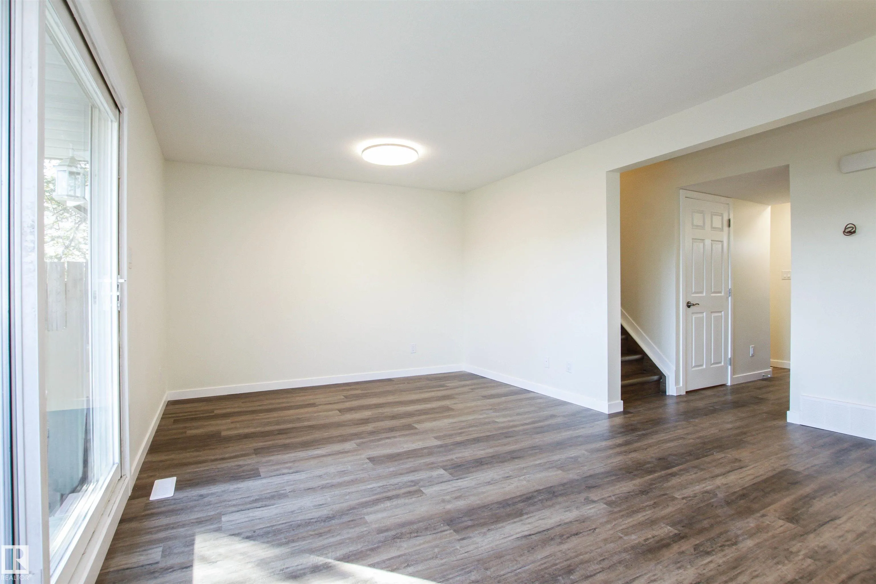 6420 180 Street