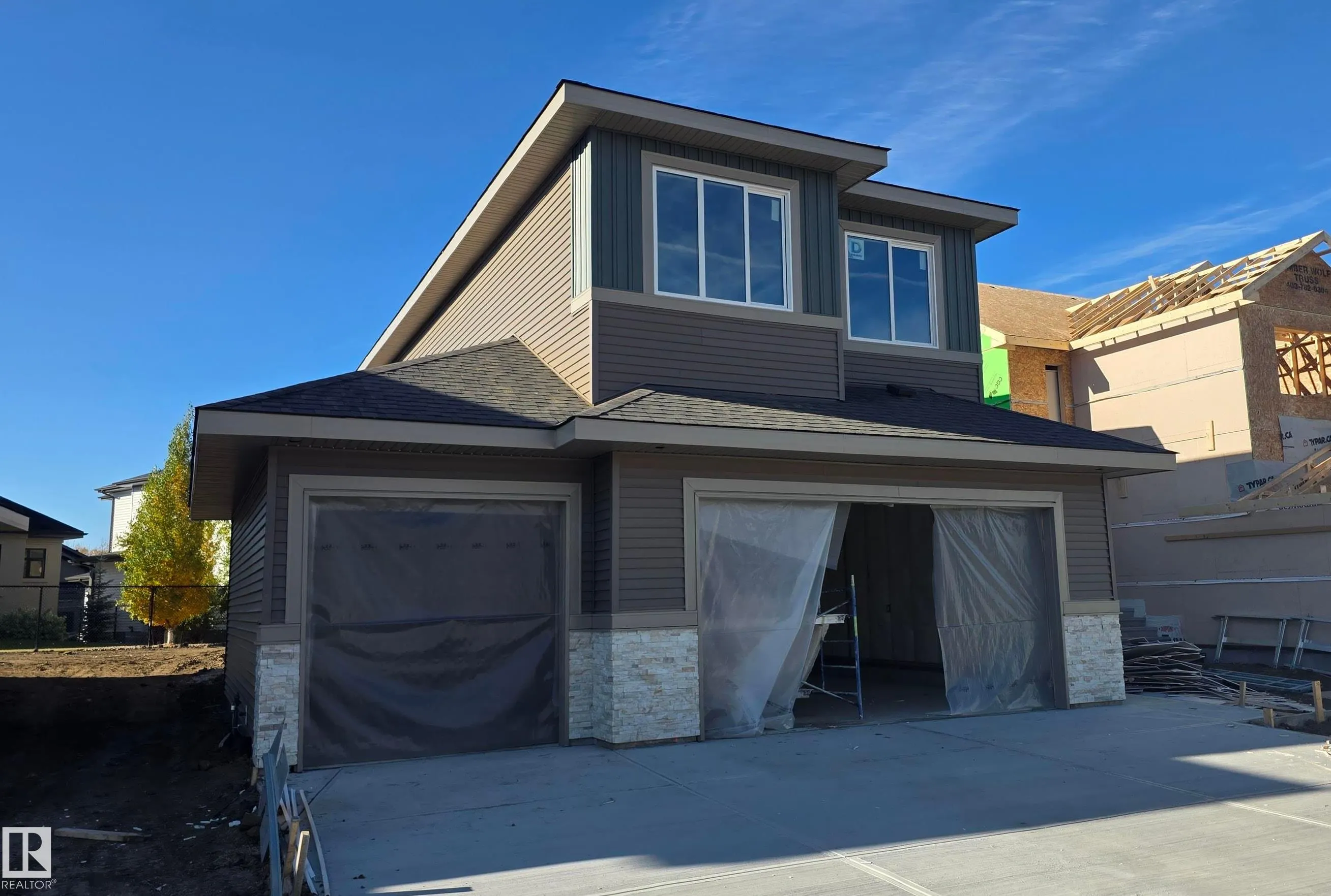 219 RAVINE Drive