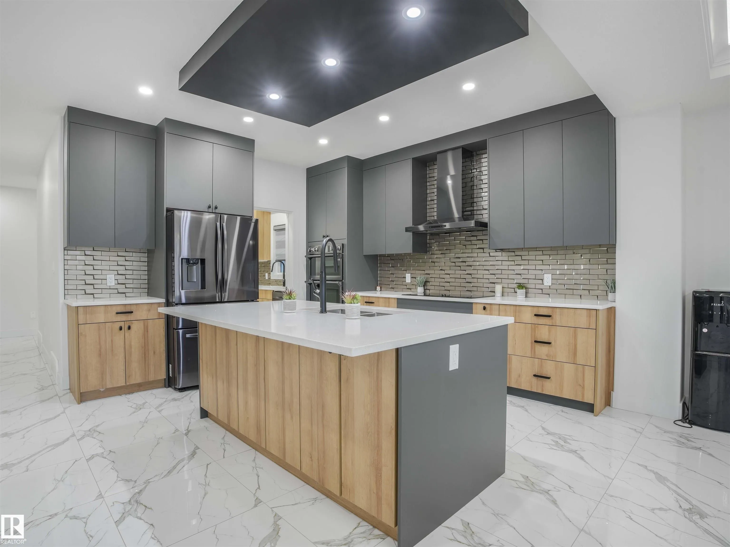 1305 ADAMSON Drive