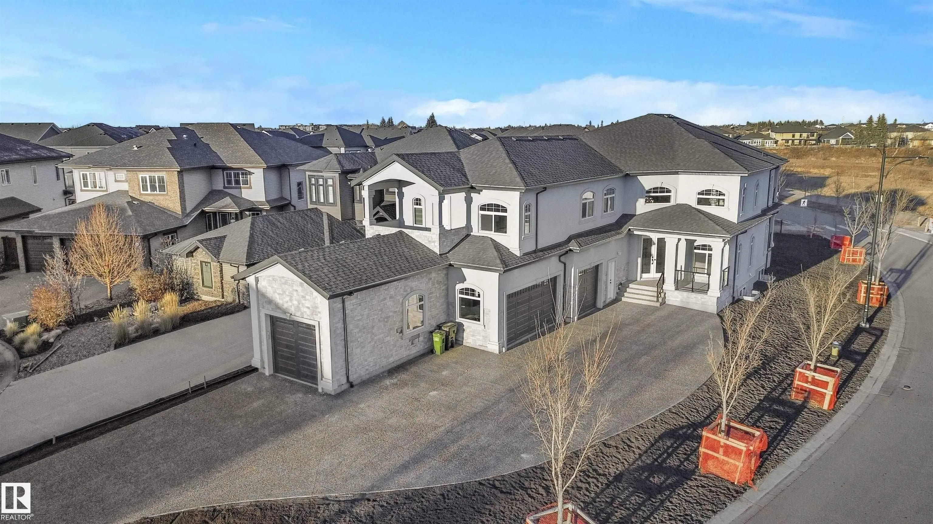 1305 ADAMSON Drive