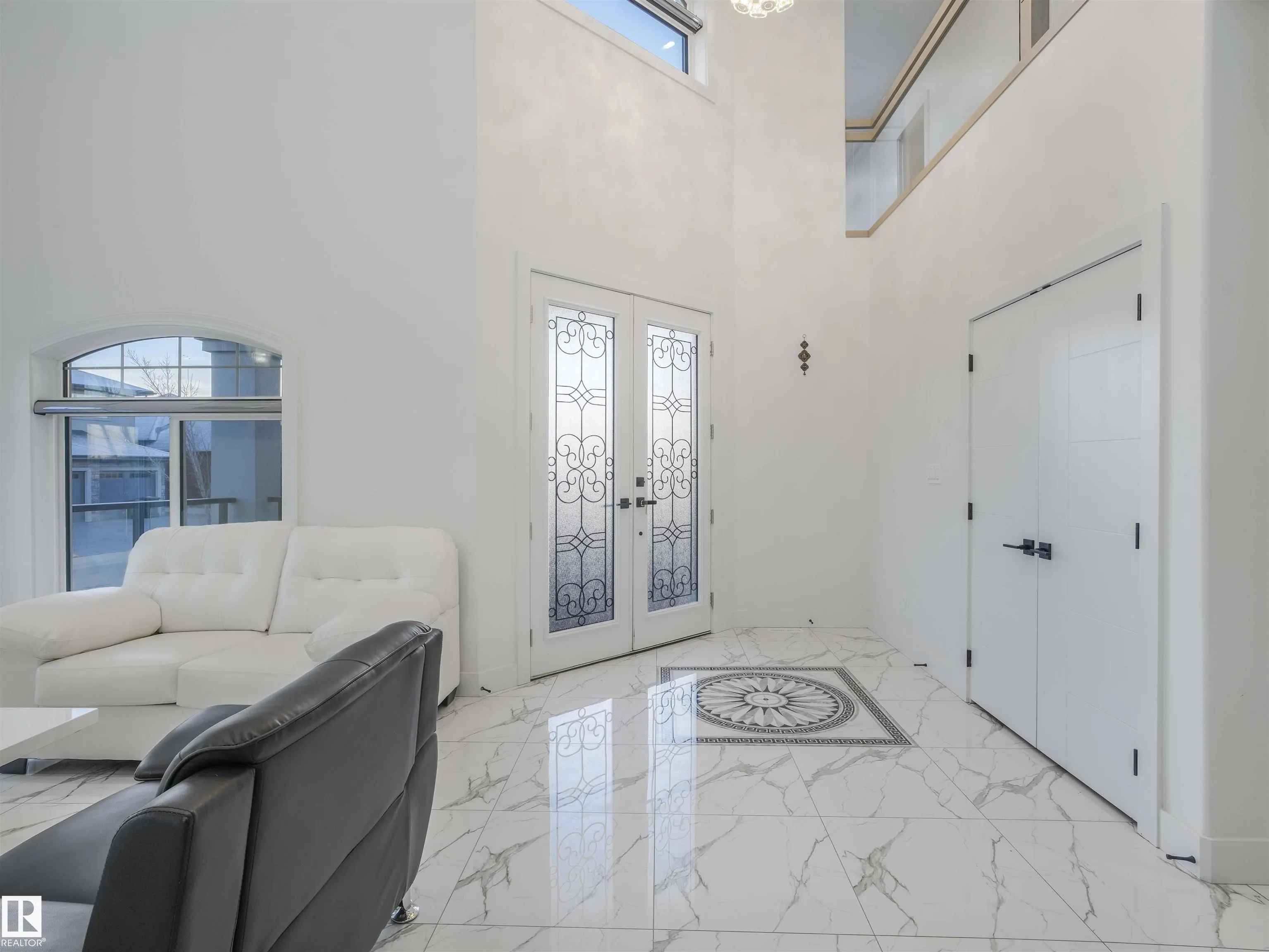 1305 ADAMSON Drive