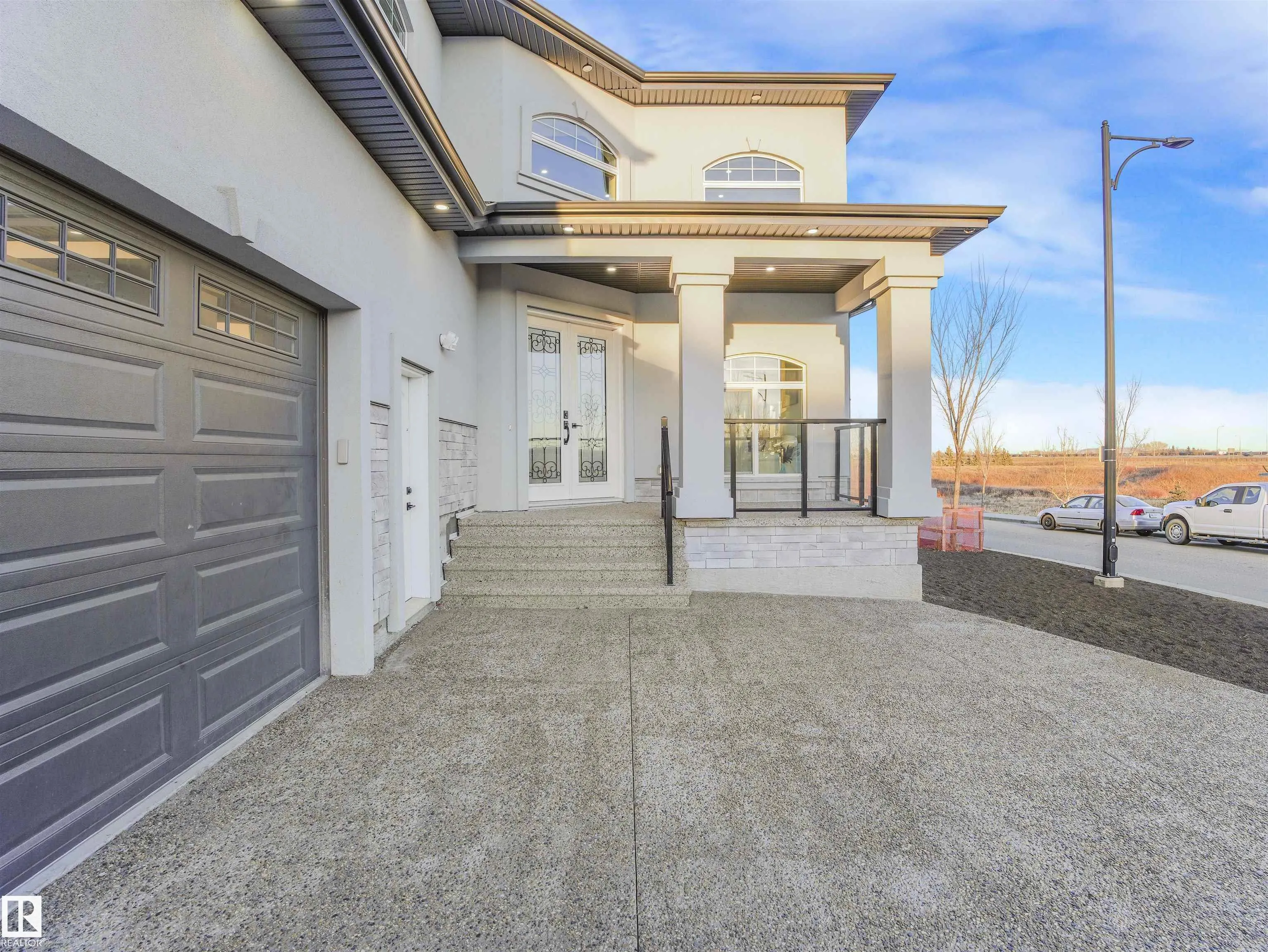 1305 ADAMSON Drive