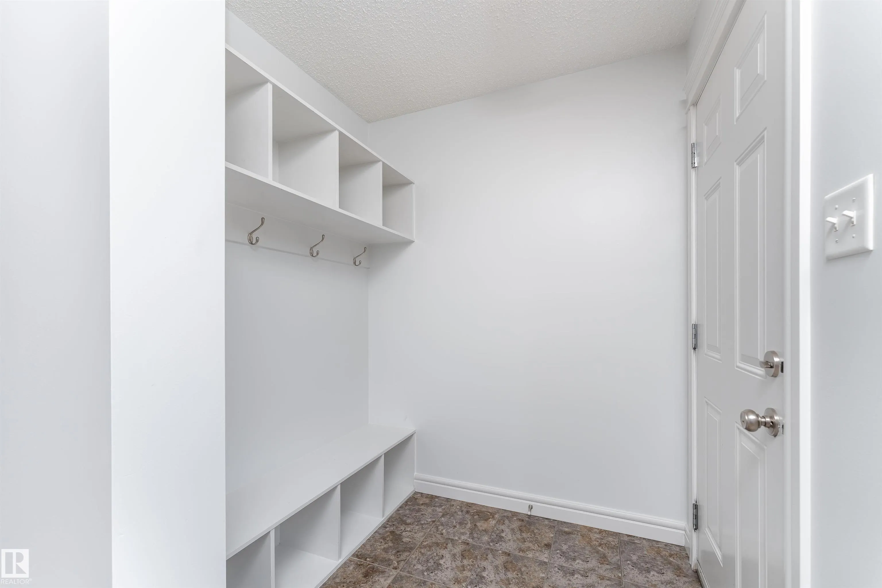 4268 Summerland Drive