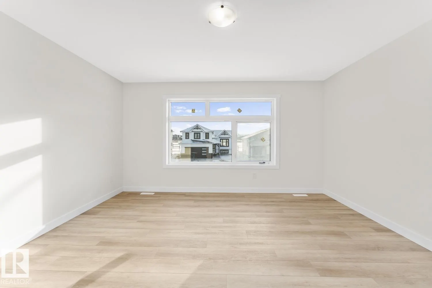 327 Fundy Way