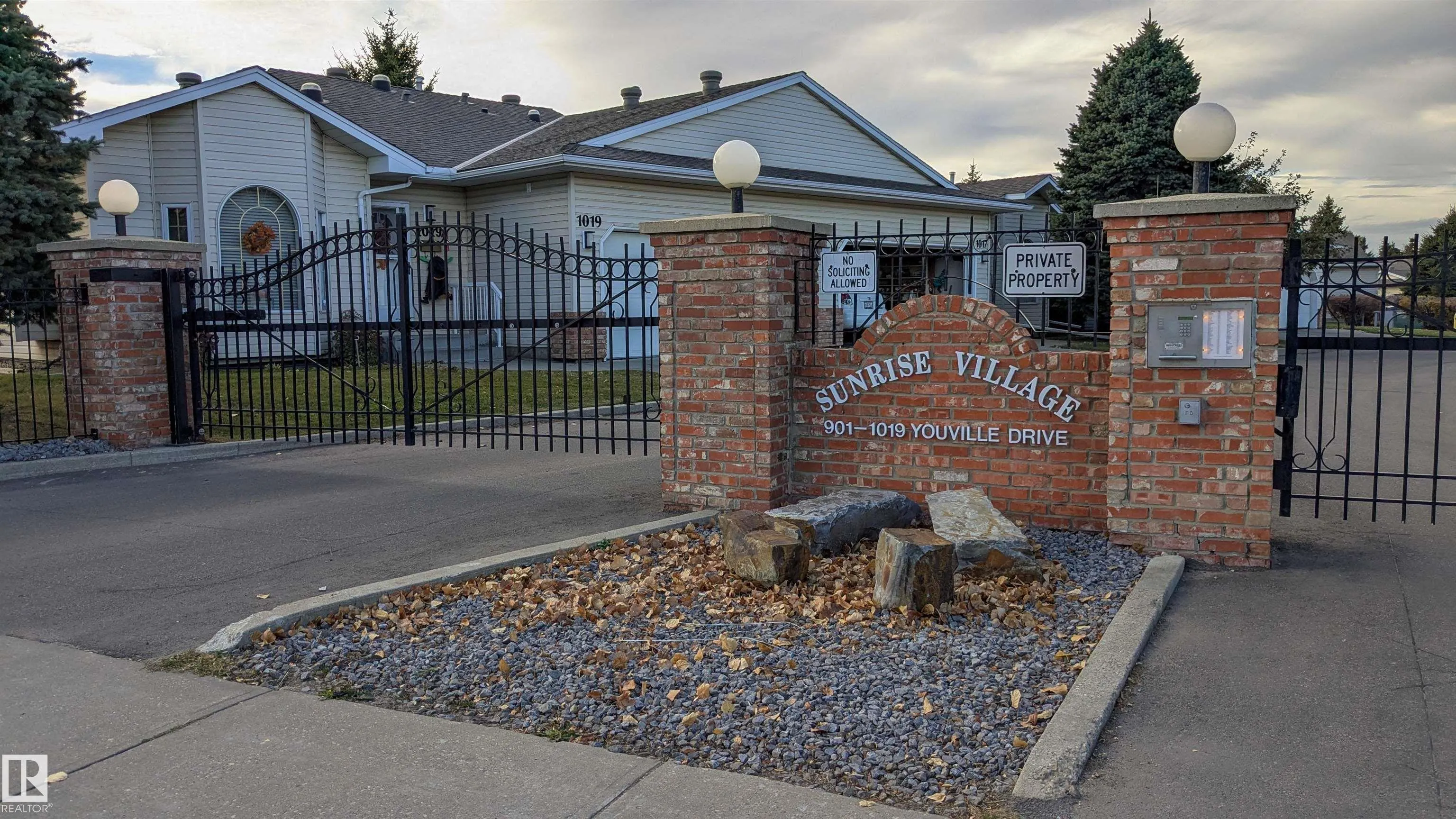 959 YOUVILLE Drive
