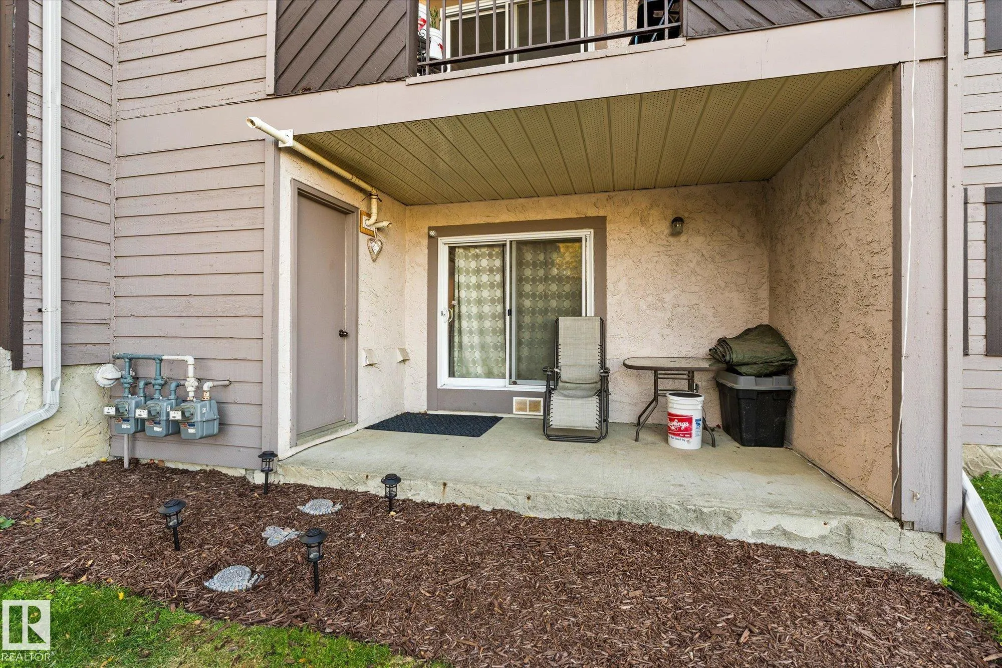 39 AKINS Drive