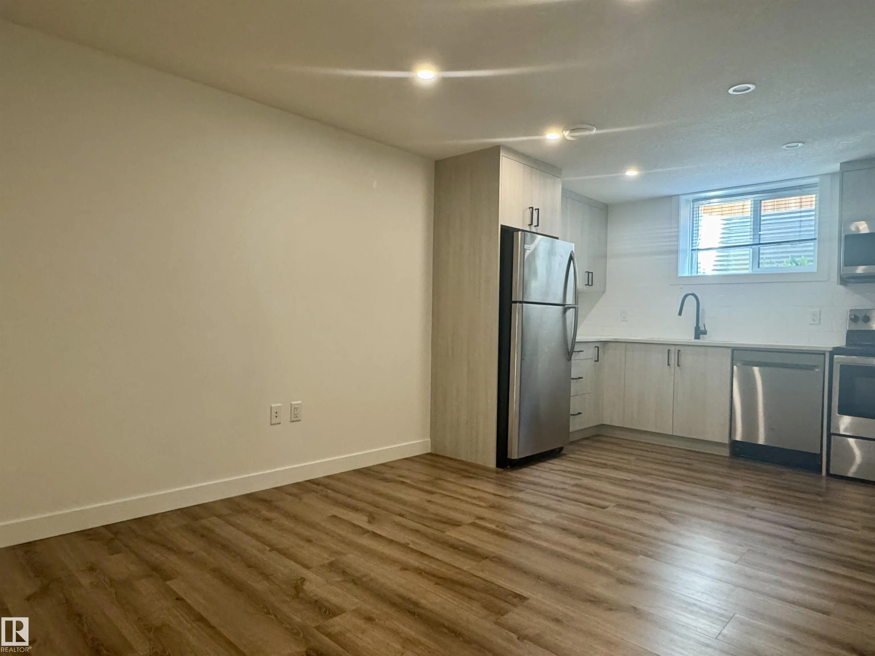10127 116 Avenue