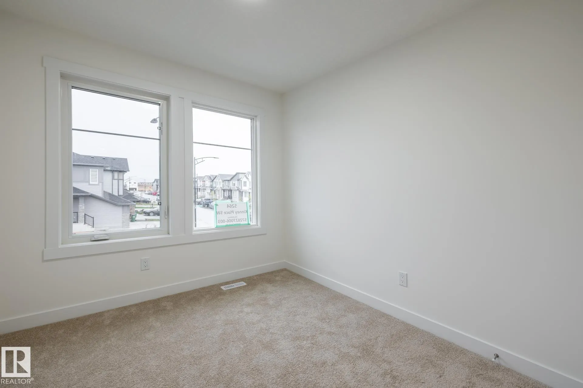 5264 KINNEY Place