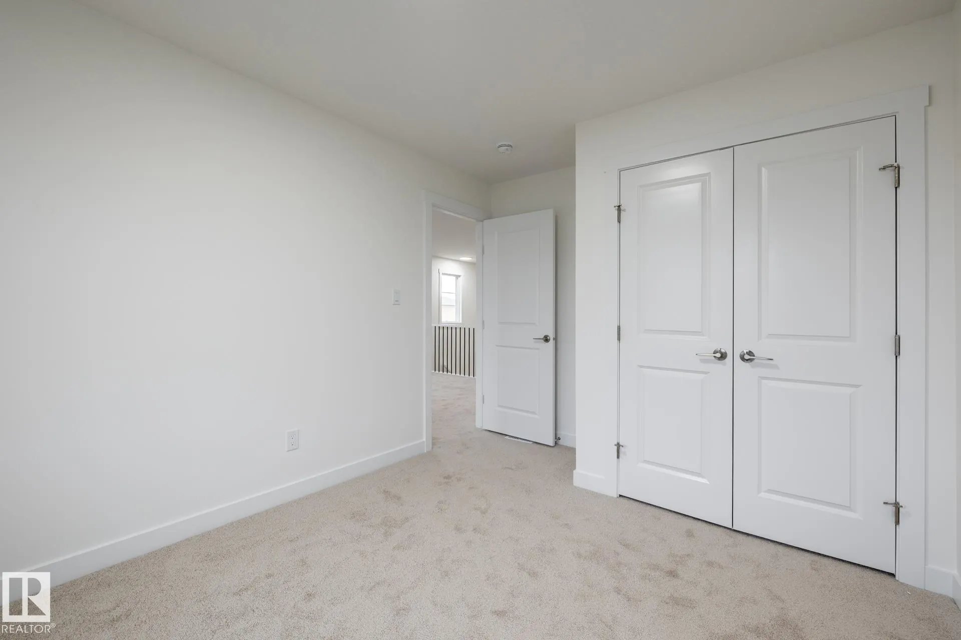 5264 KINNEY Place