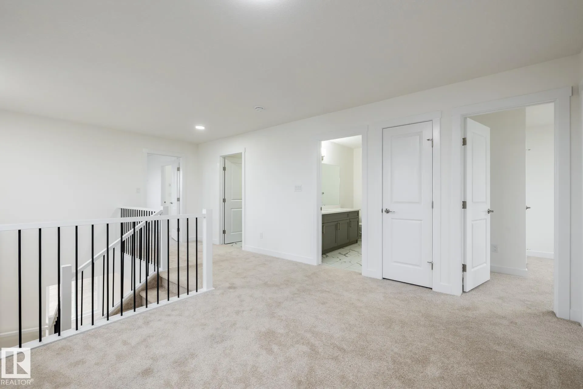 5264 KINNEY Place