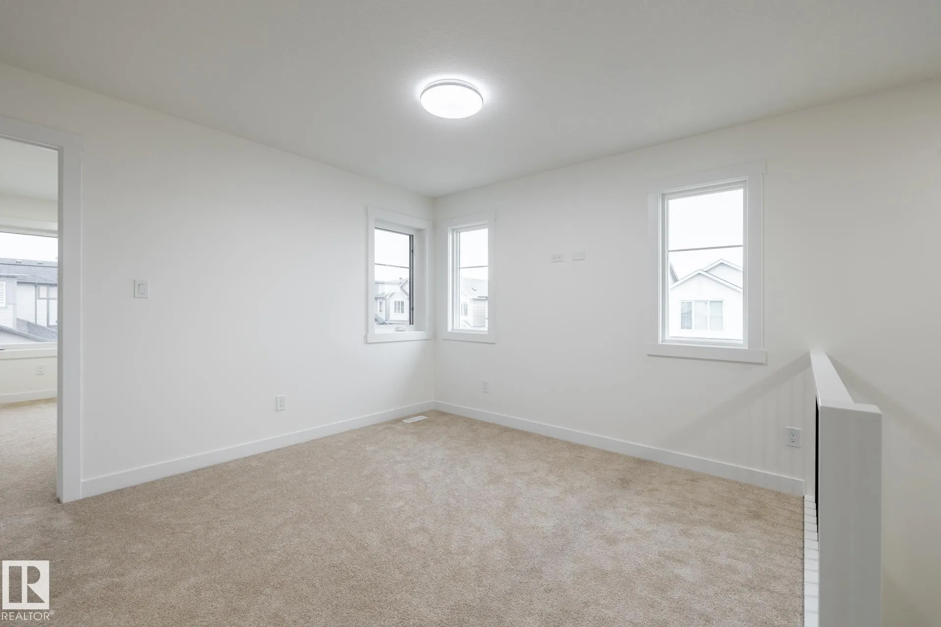 5264 KINNEY Place