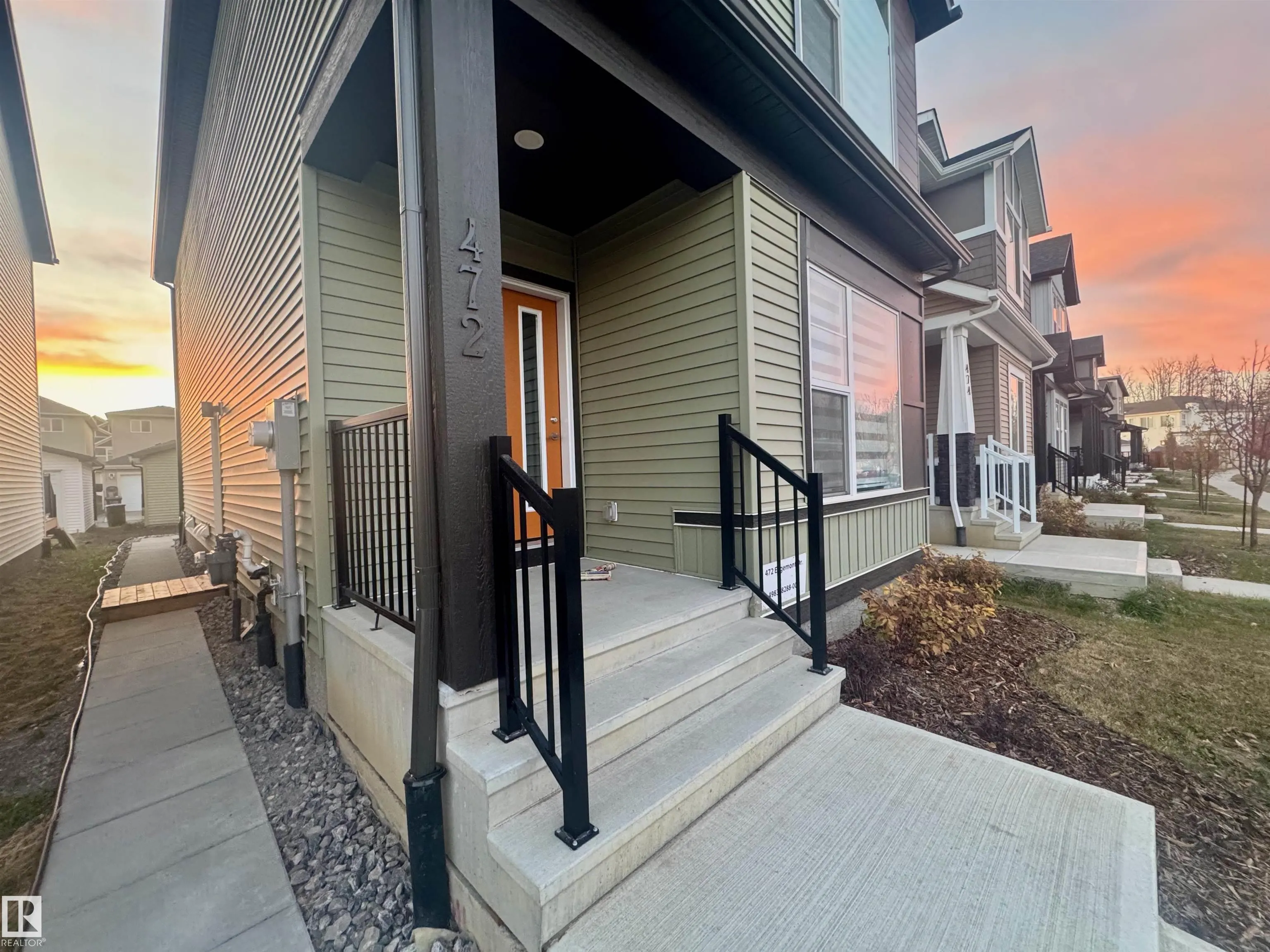 472 EDGEMONT Drive