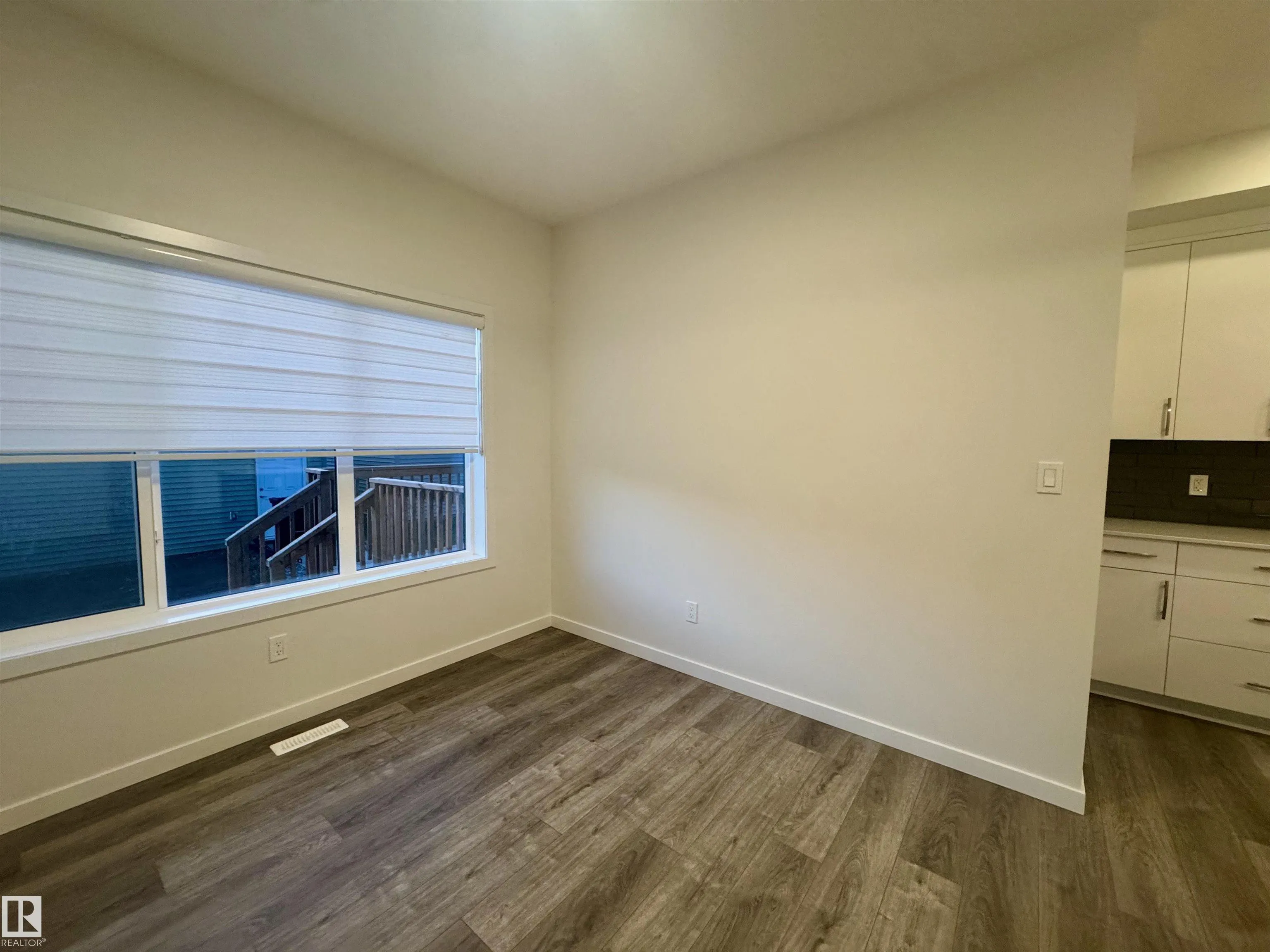 472 EDGEMONT Drive