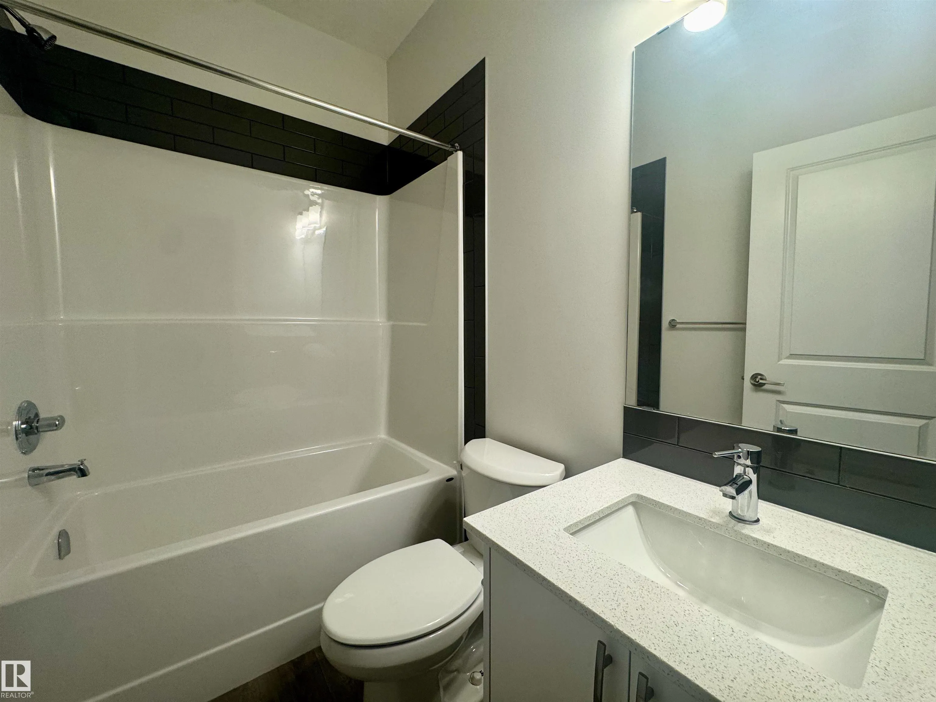 472 EDGEMONT Drive