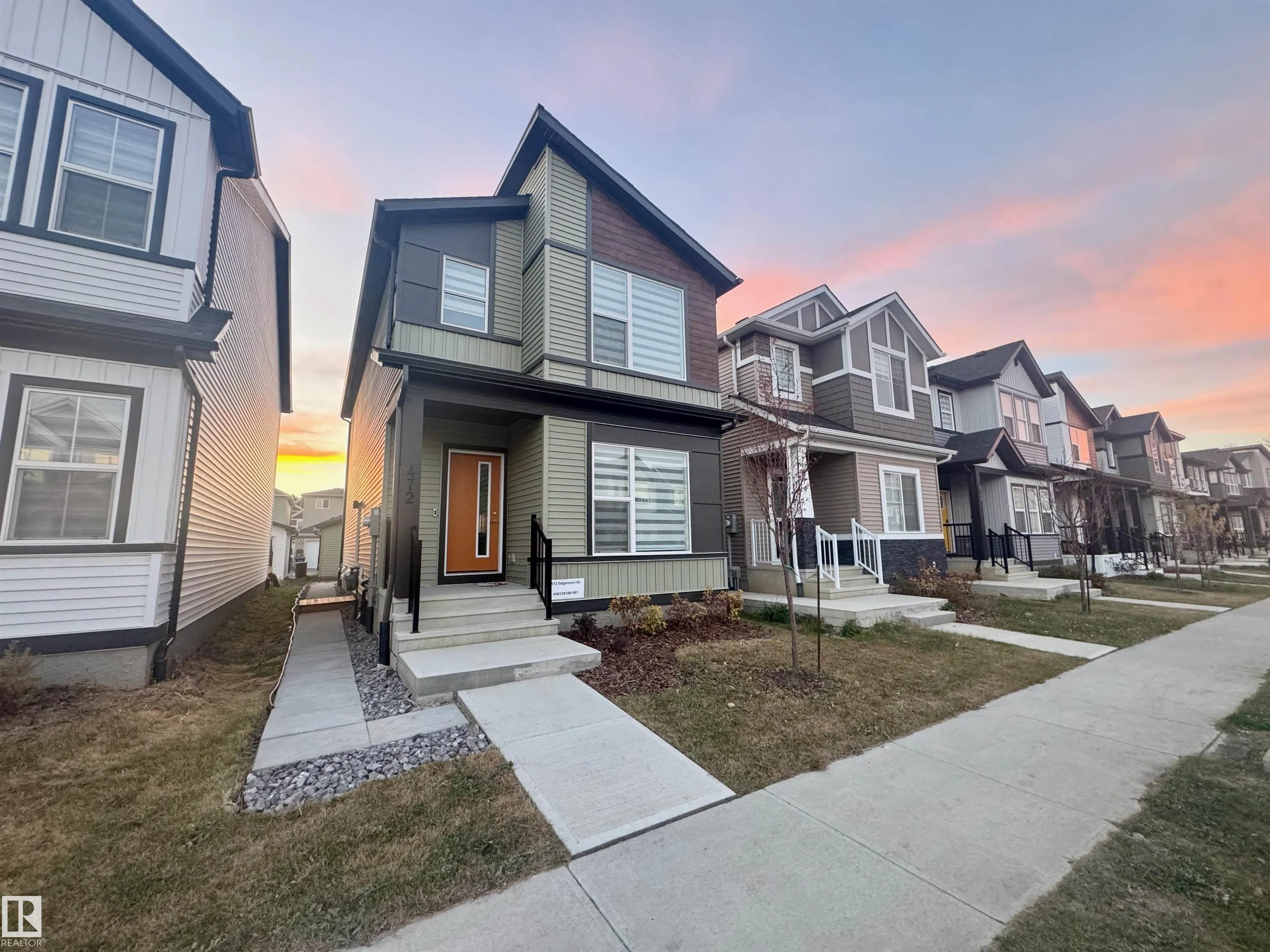 472 EDGEMONT Drive