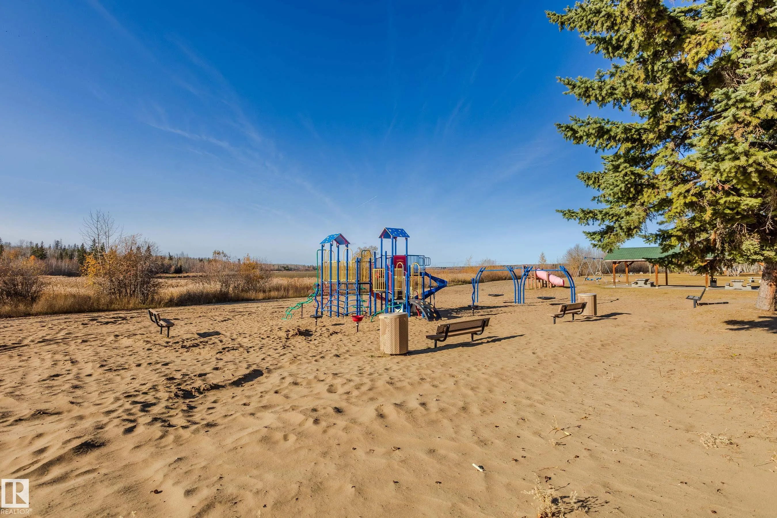 161 Lakeshore Drive