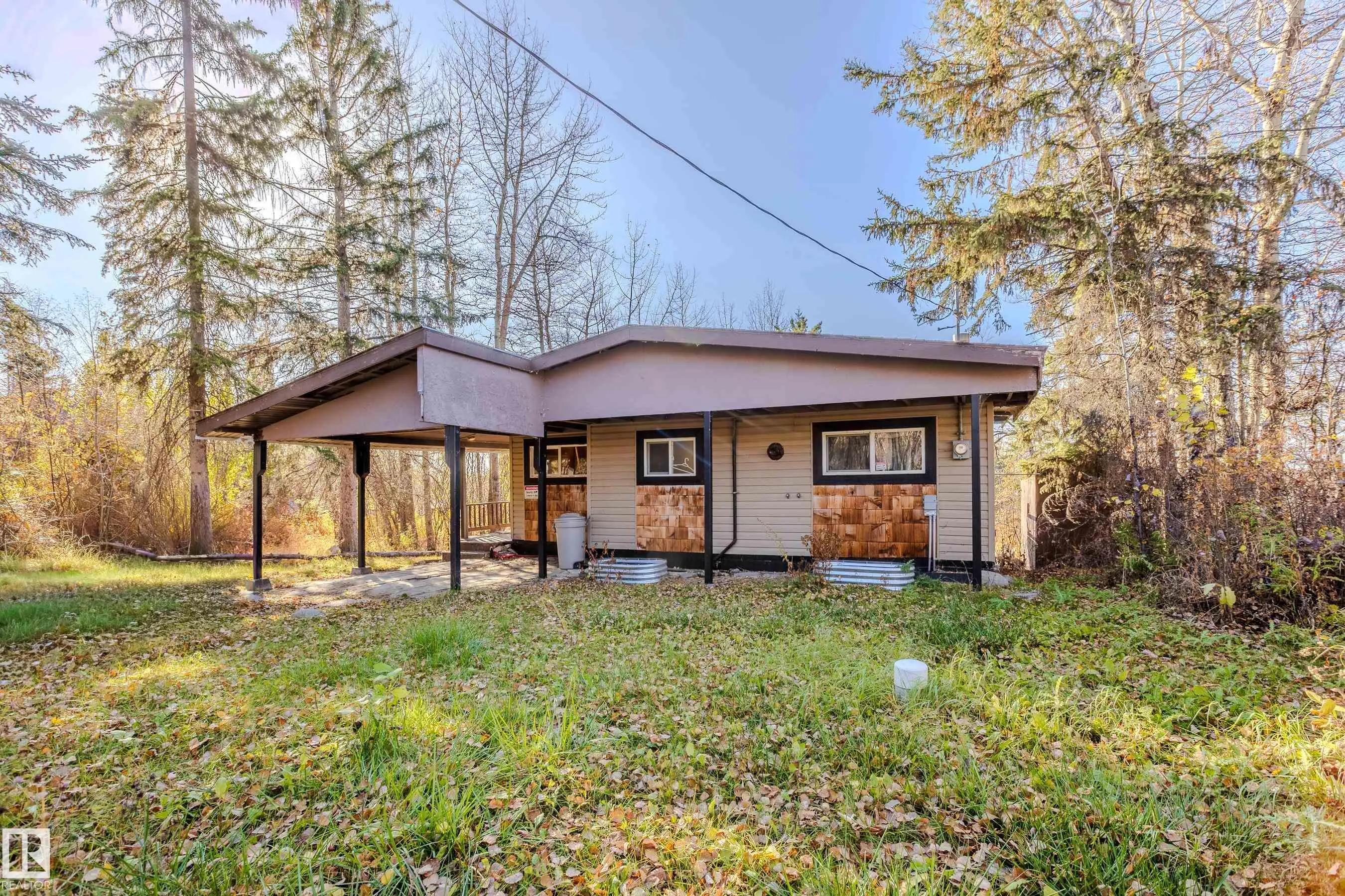 161 Lakeshore Drive