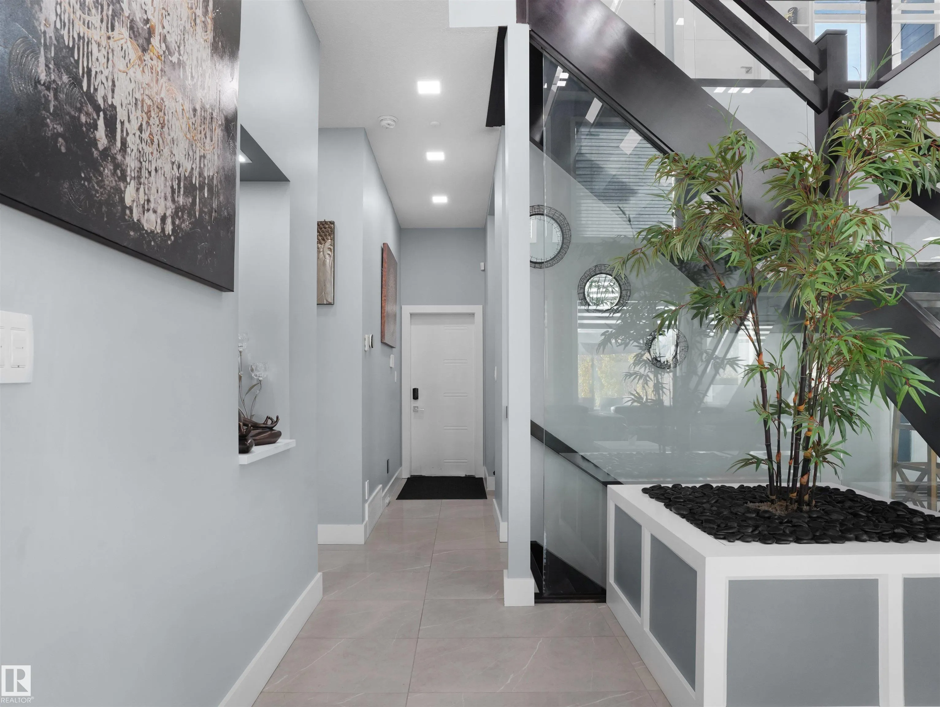 913 WOOD Place