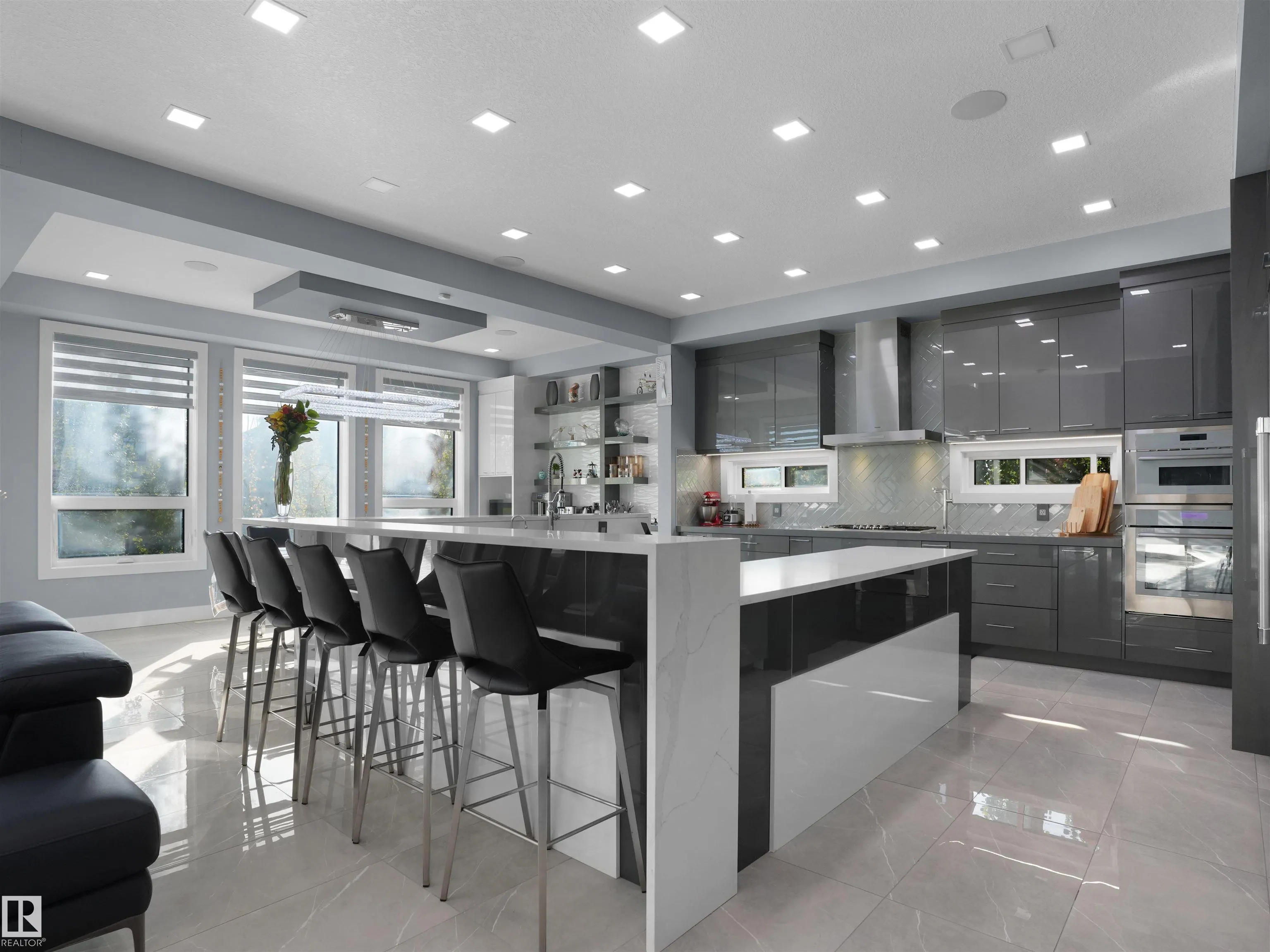 913 WOOD Place