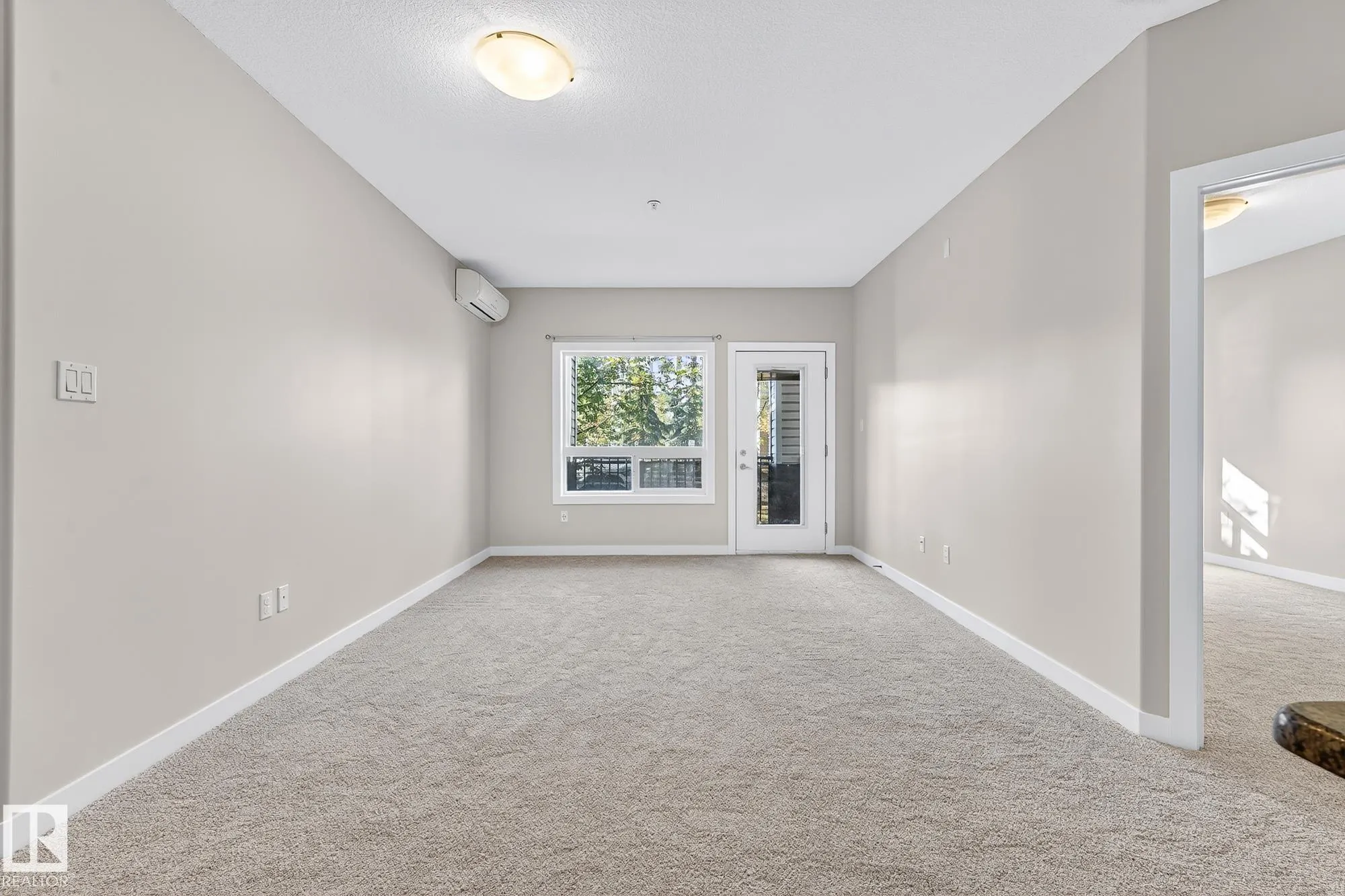7323 SOUTH TERWILLEGAR Drive