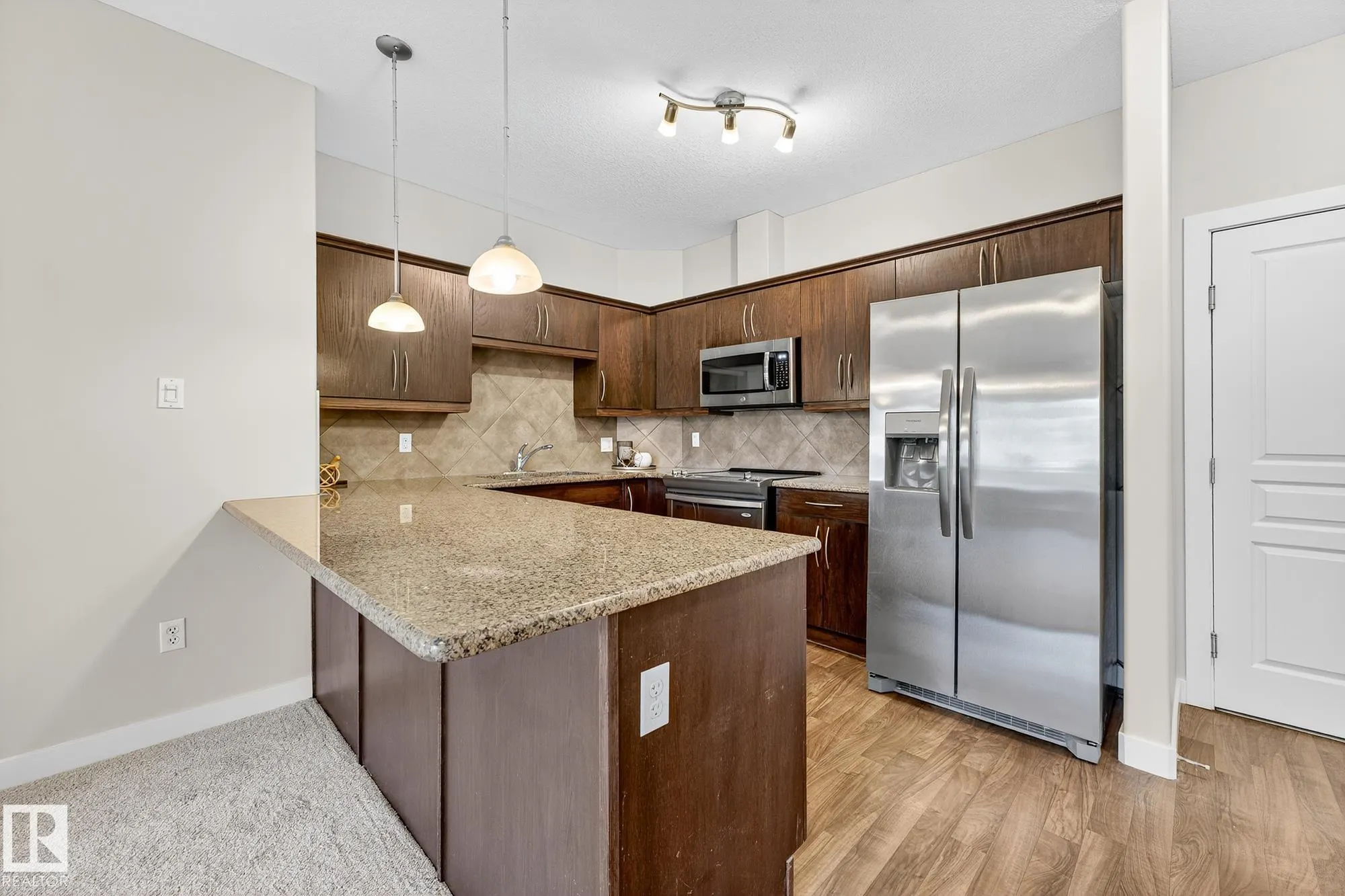 7323 SOUTH TERWILLEGAR Drive