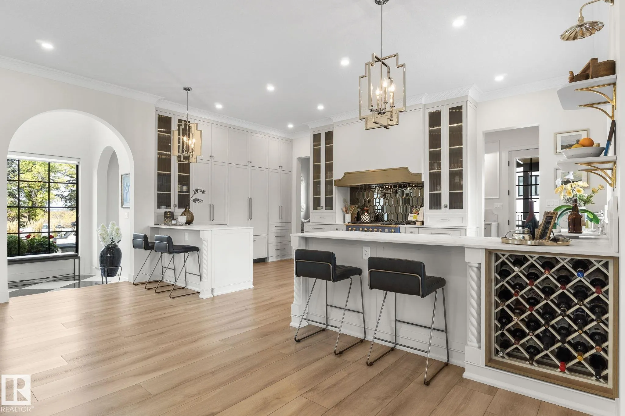 183 WINDERMERE Drive