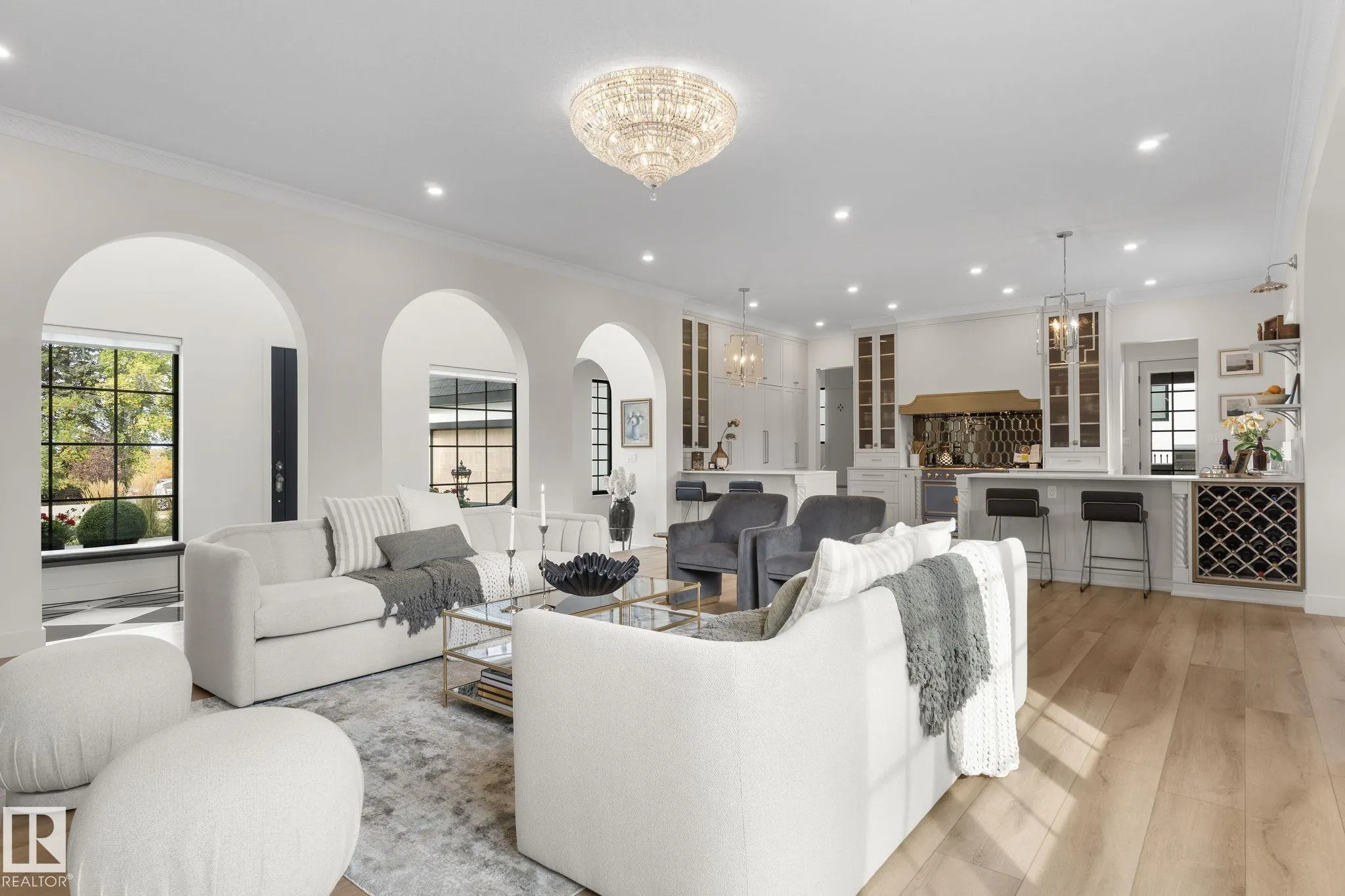 183 WINDERMERE Drive