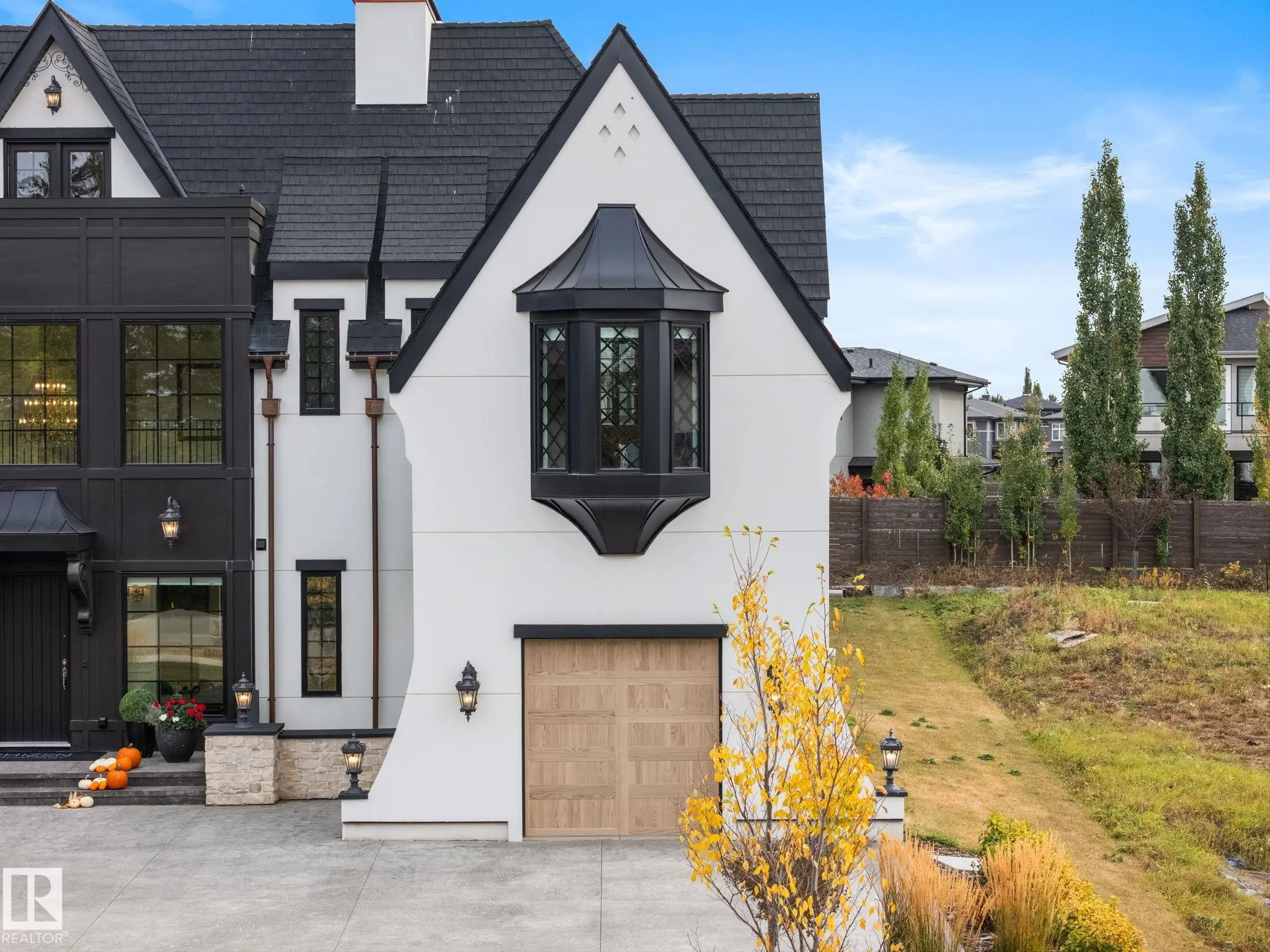 183 WINDERMERE Drive