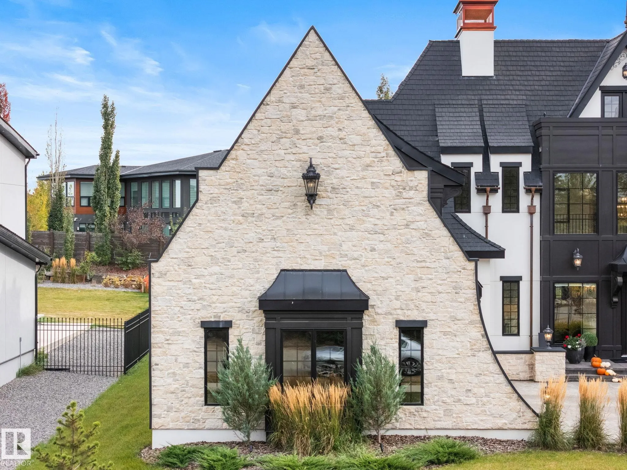 183 WINDERMERE Drive