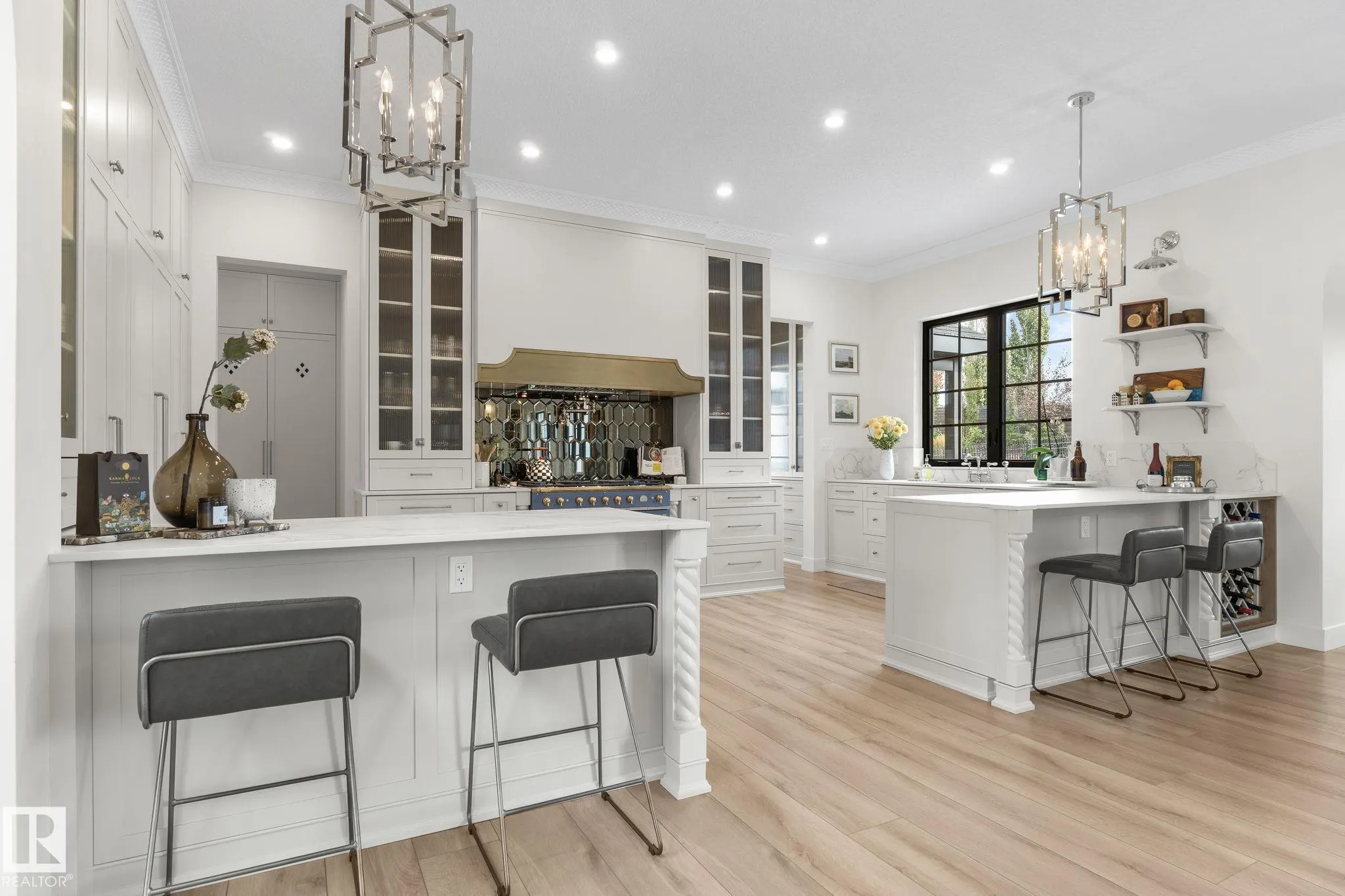 183 WINDERMERE Drive