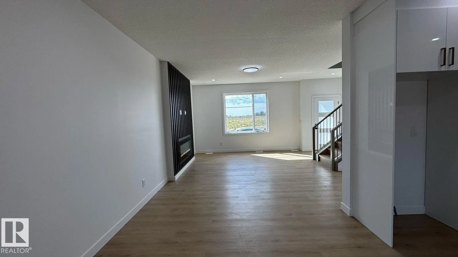 39 AVE Avenue