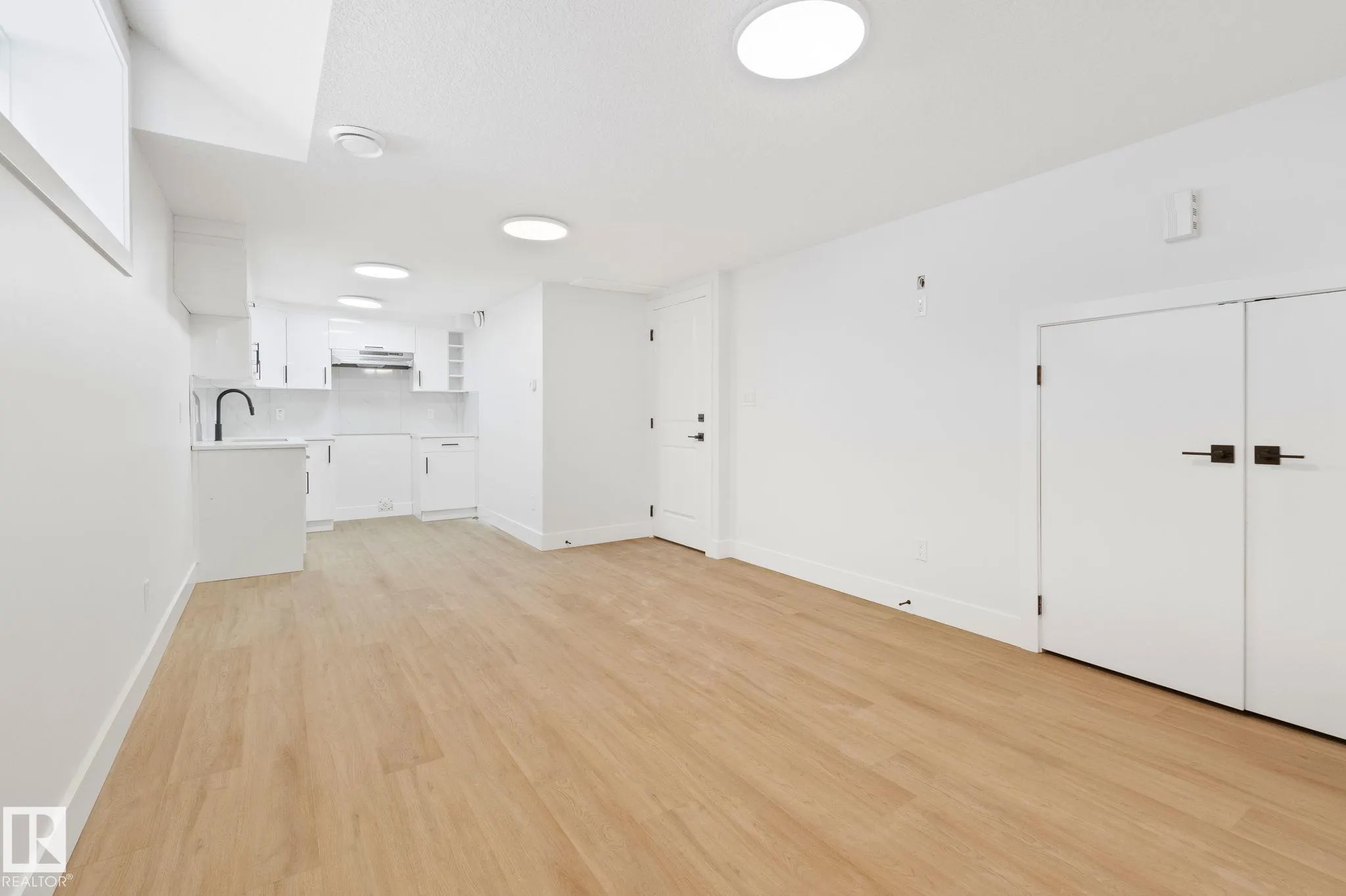 11140 126 Street