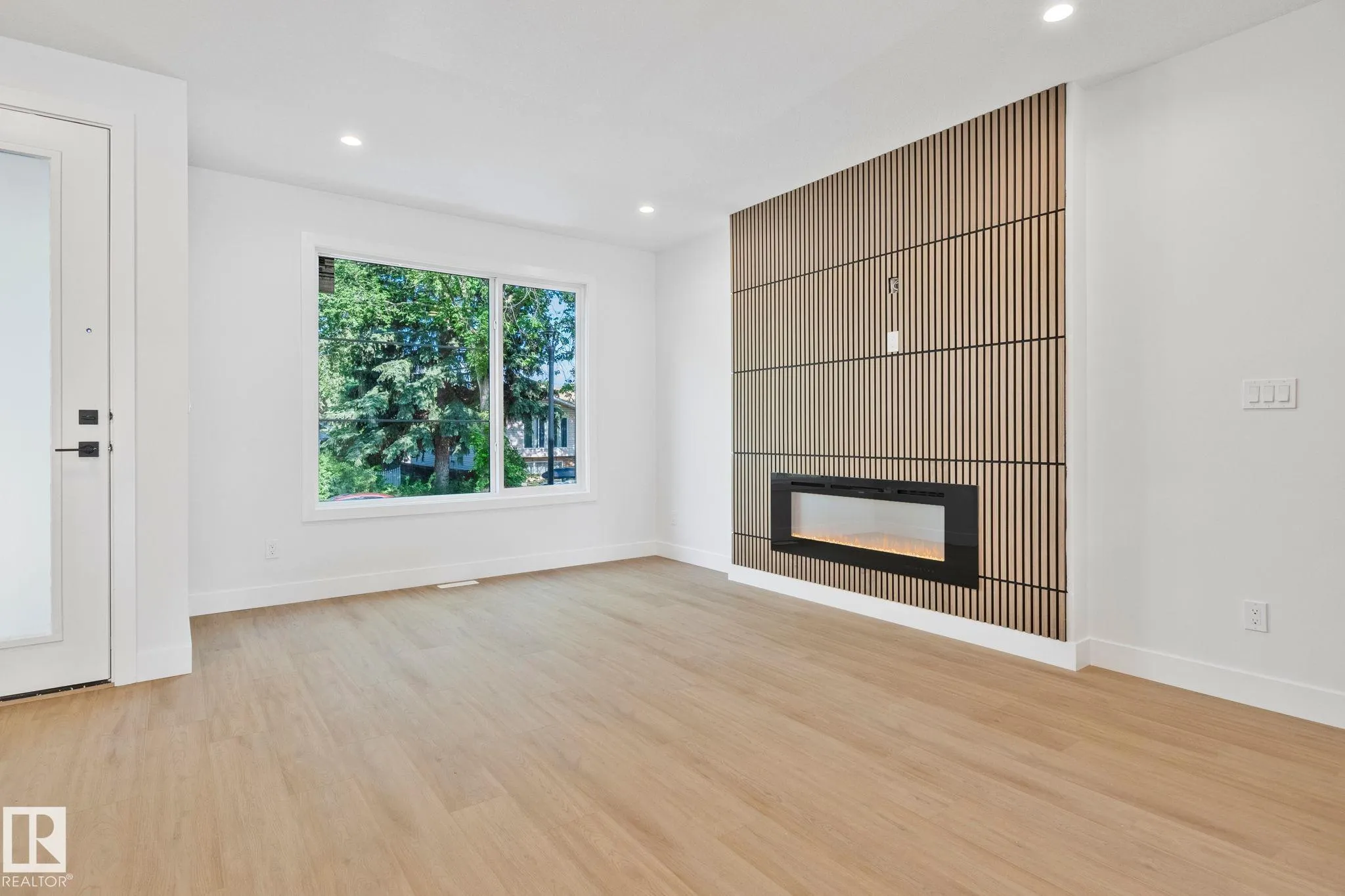 11140 126 Street
