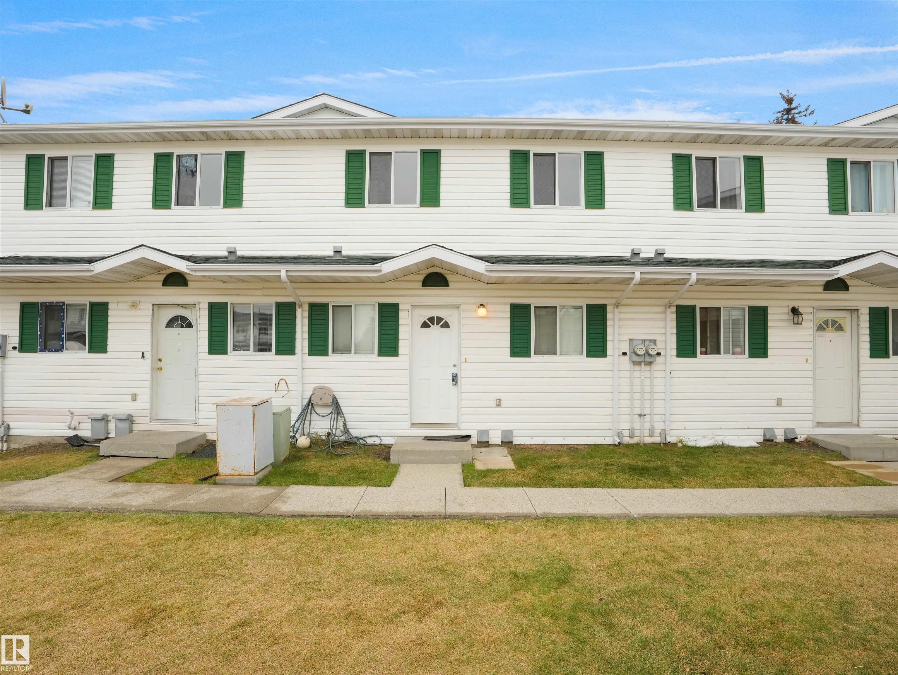 1608 MILL WOODS Road